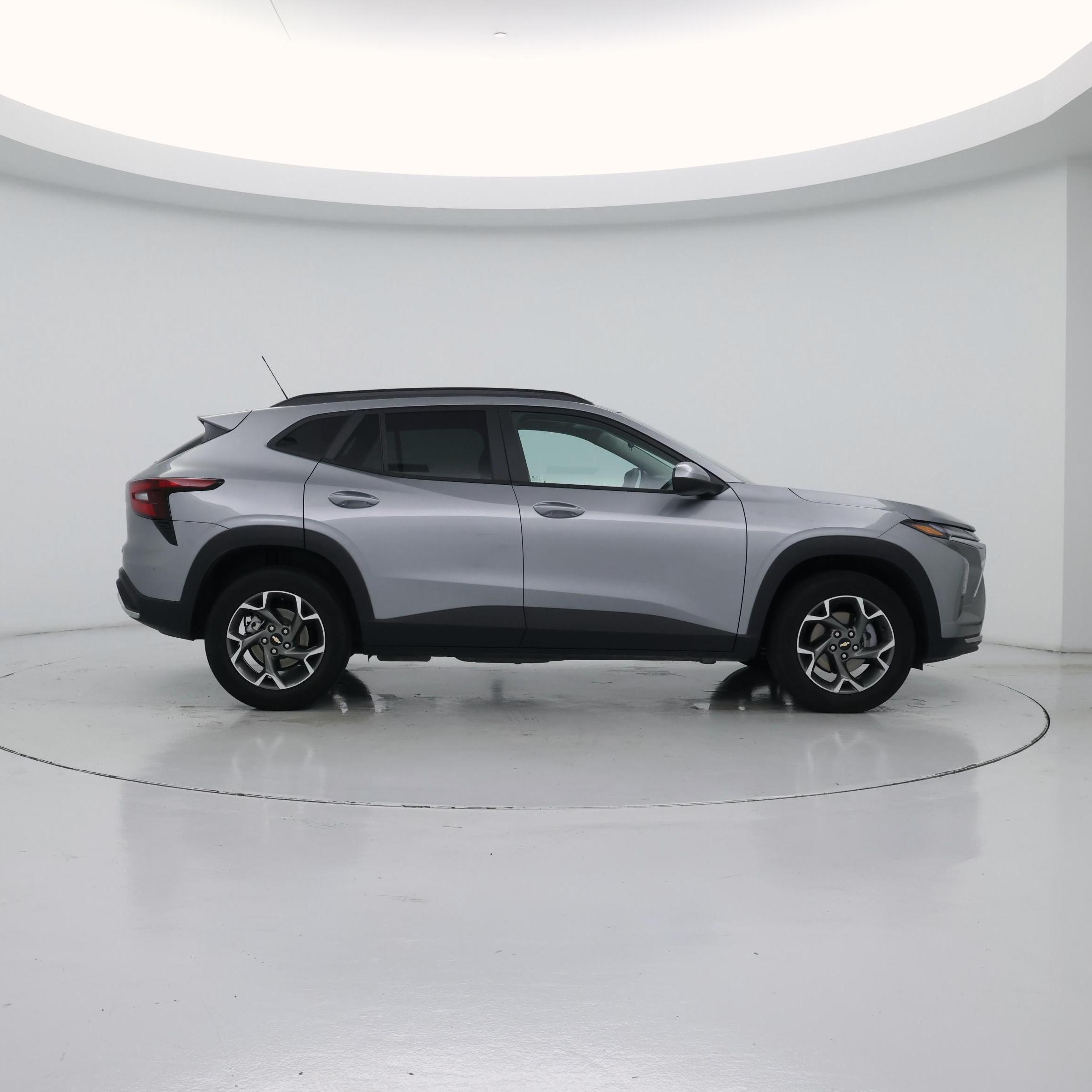 Thumbnail: 2025 Chevrolet Trax - 7