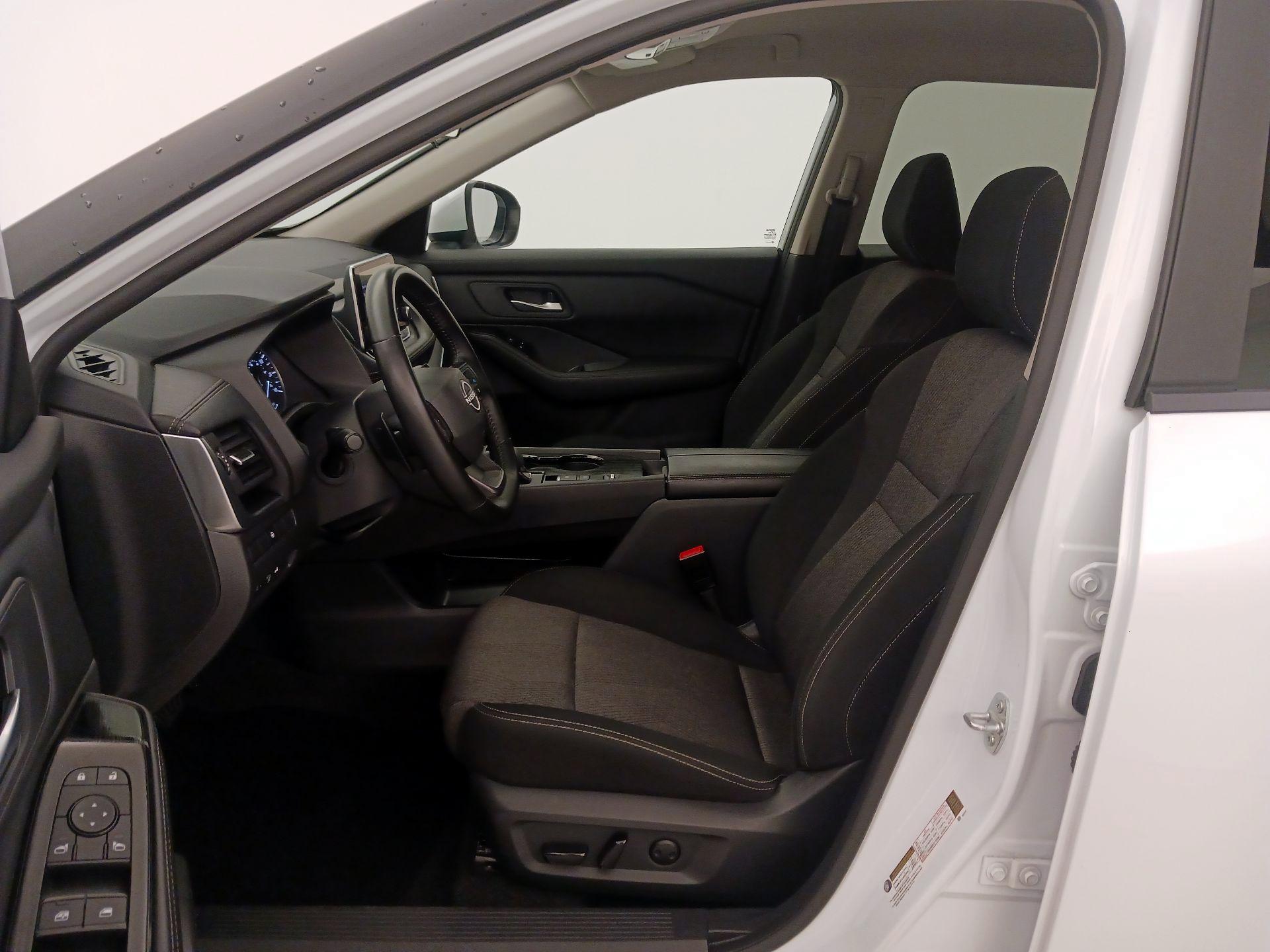 Thumbnail: 2025 Nissan Rogue - 11