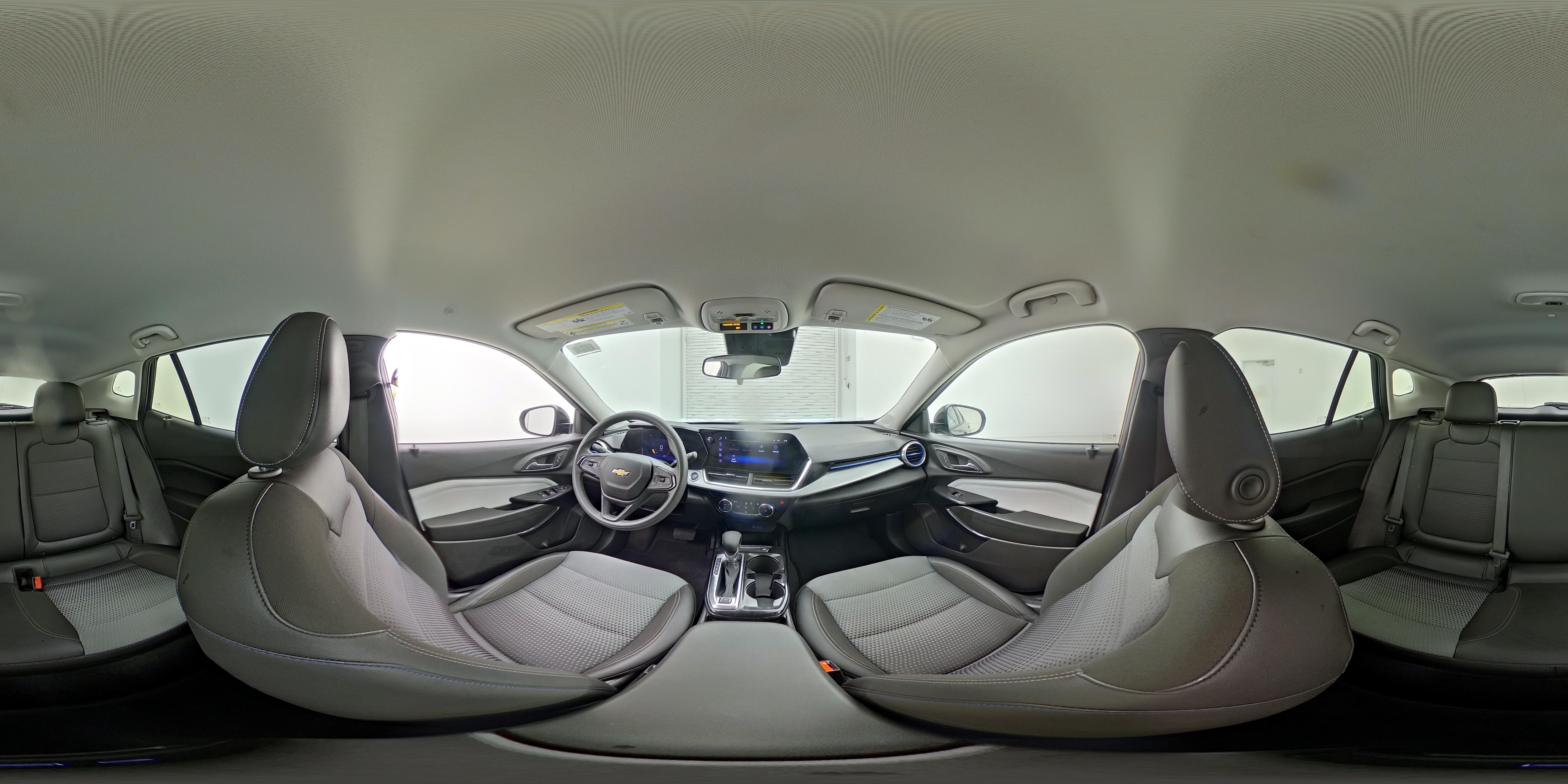 2025 Chevrolet Trax LT - Photo 25