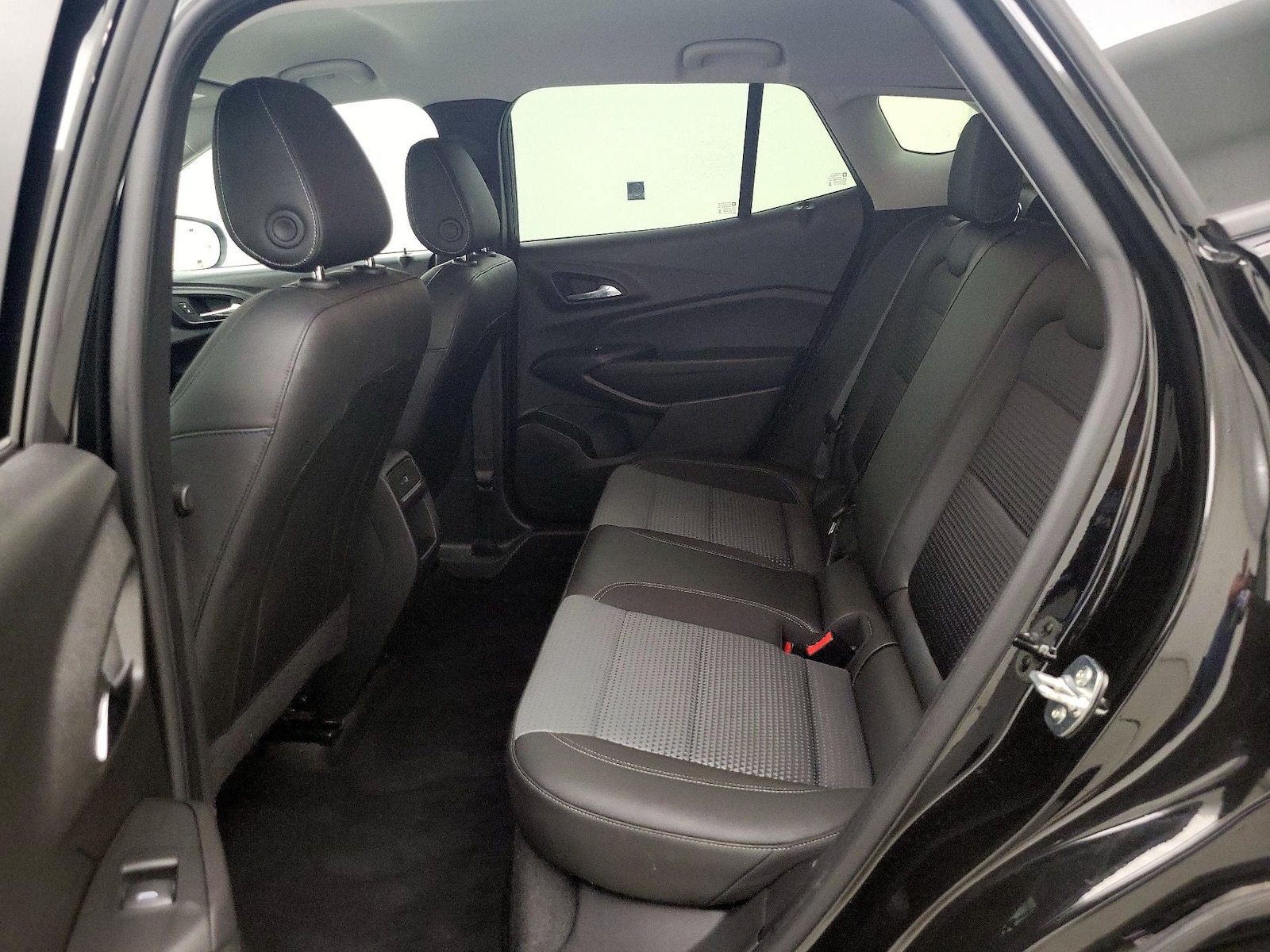 2025 Chevrolet Trax LT - Photo 20