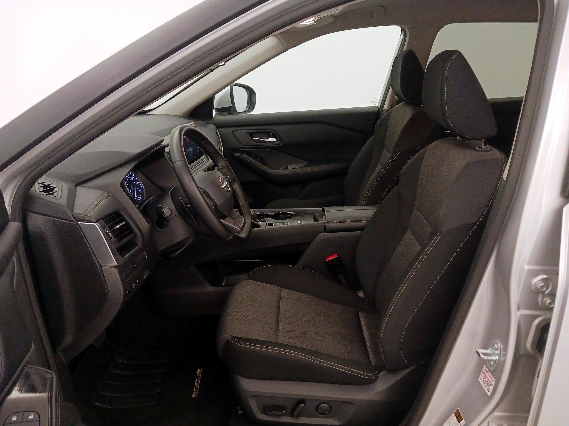 Thumbnail: 2025 Nissan Rogue - 11