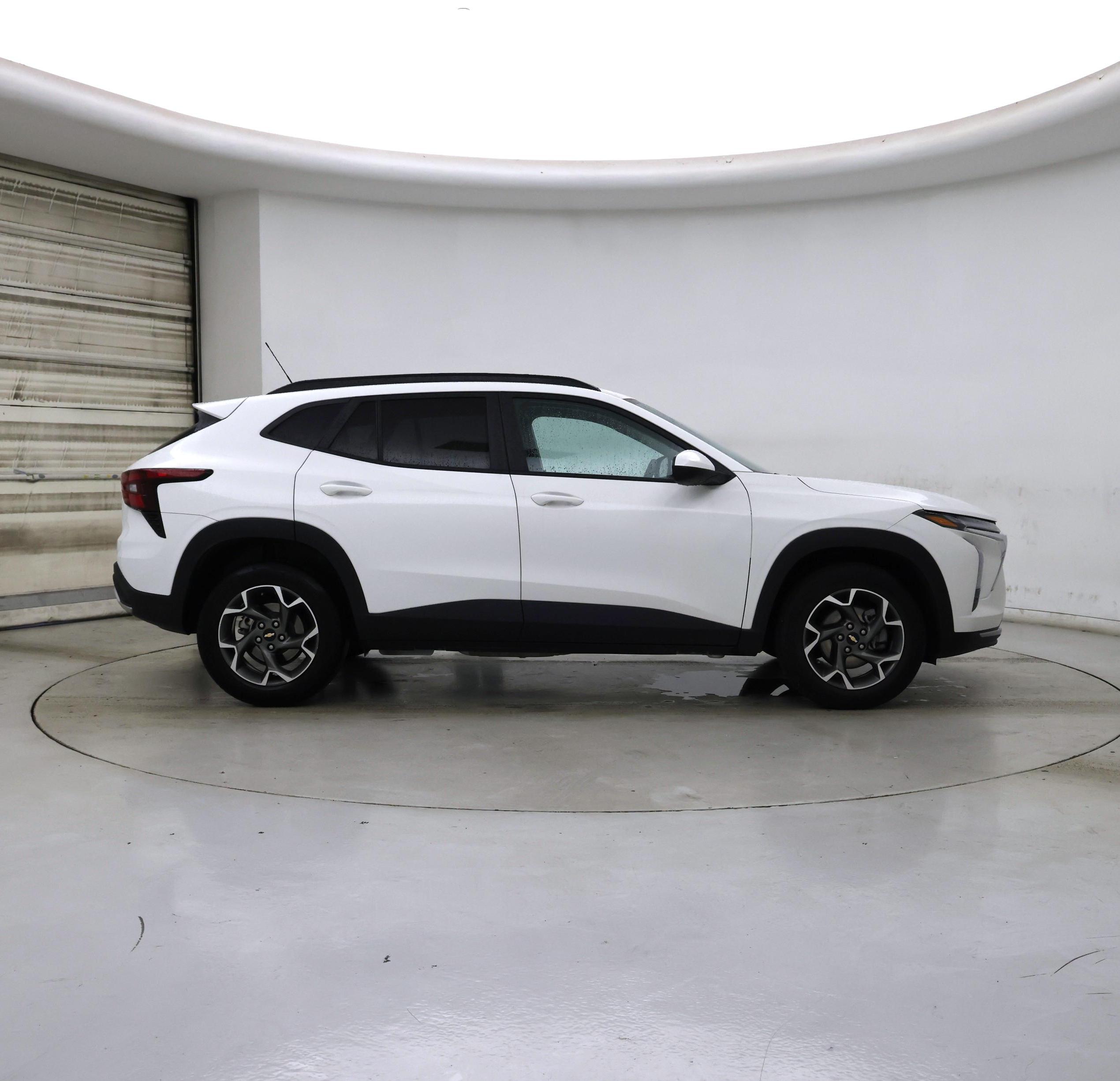 Thumbnail: 2025 Chevrolet Trax - 7