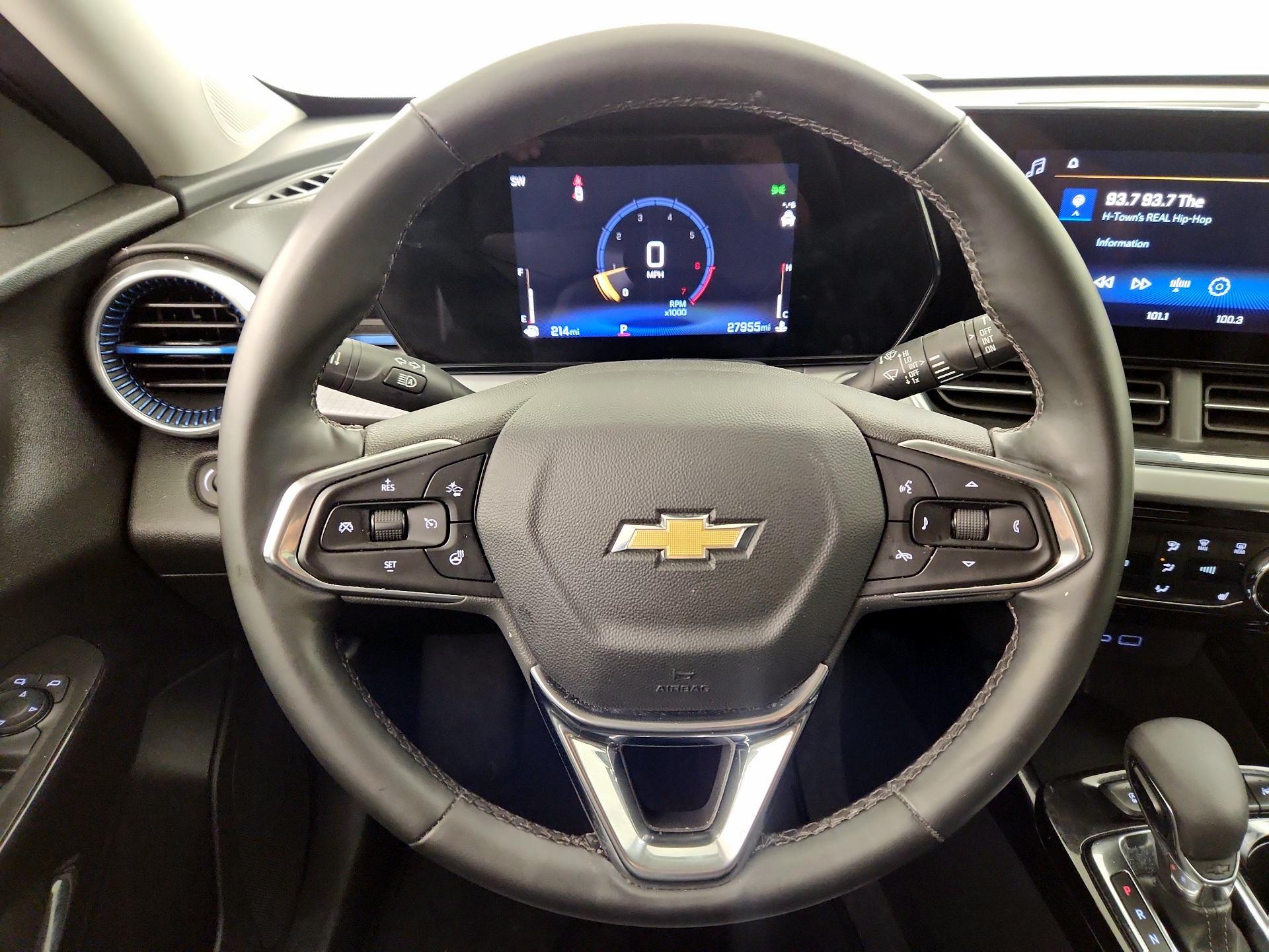 Thumbnail: 2025 Chevrolet Trax - 10