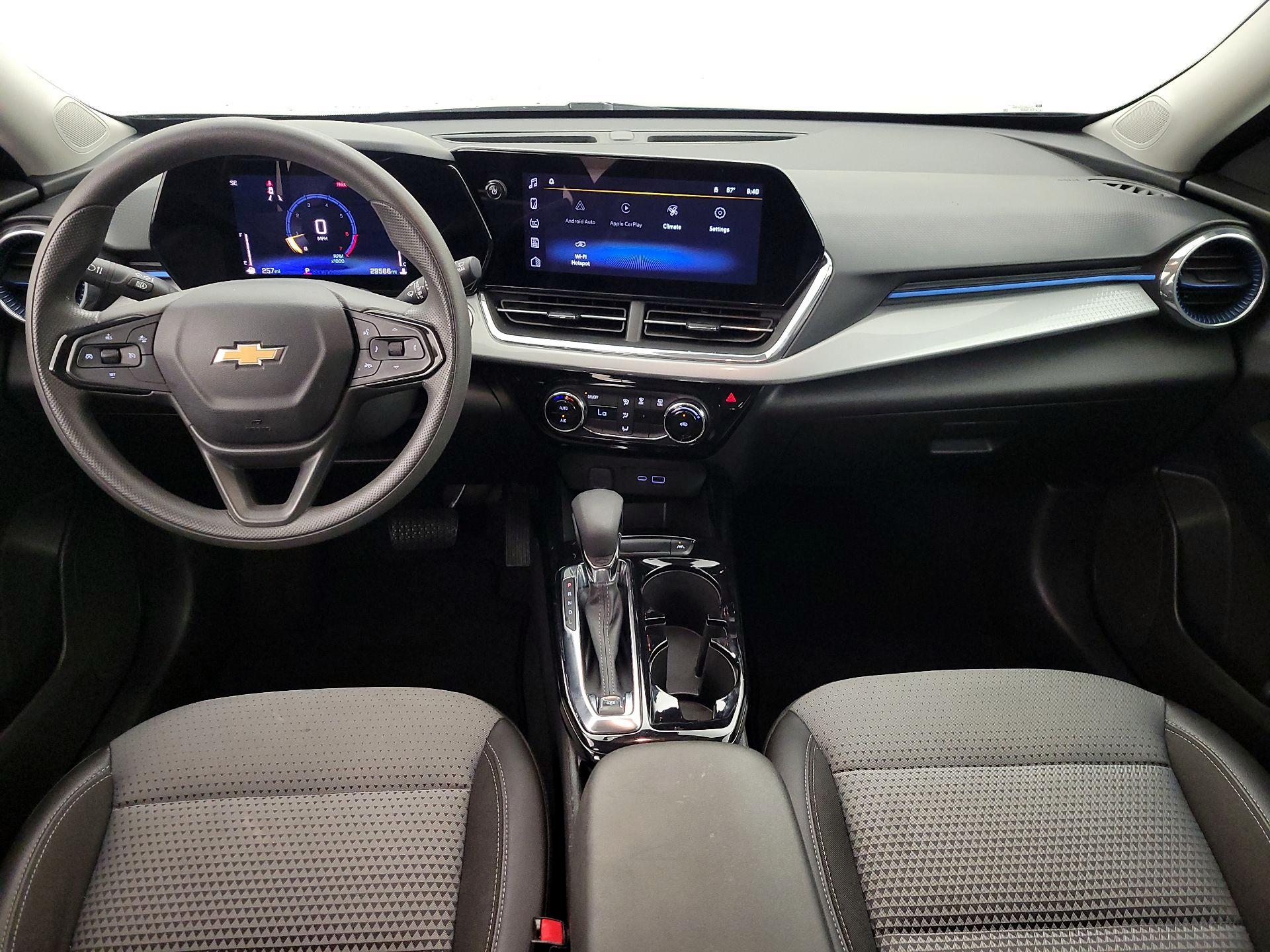 Thumbnail: 2025 Chevrolet Trax - 9