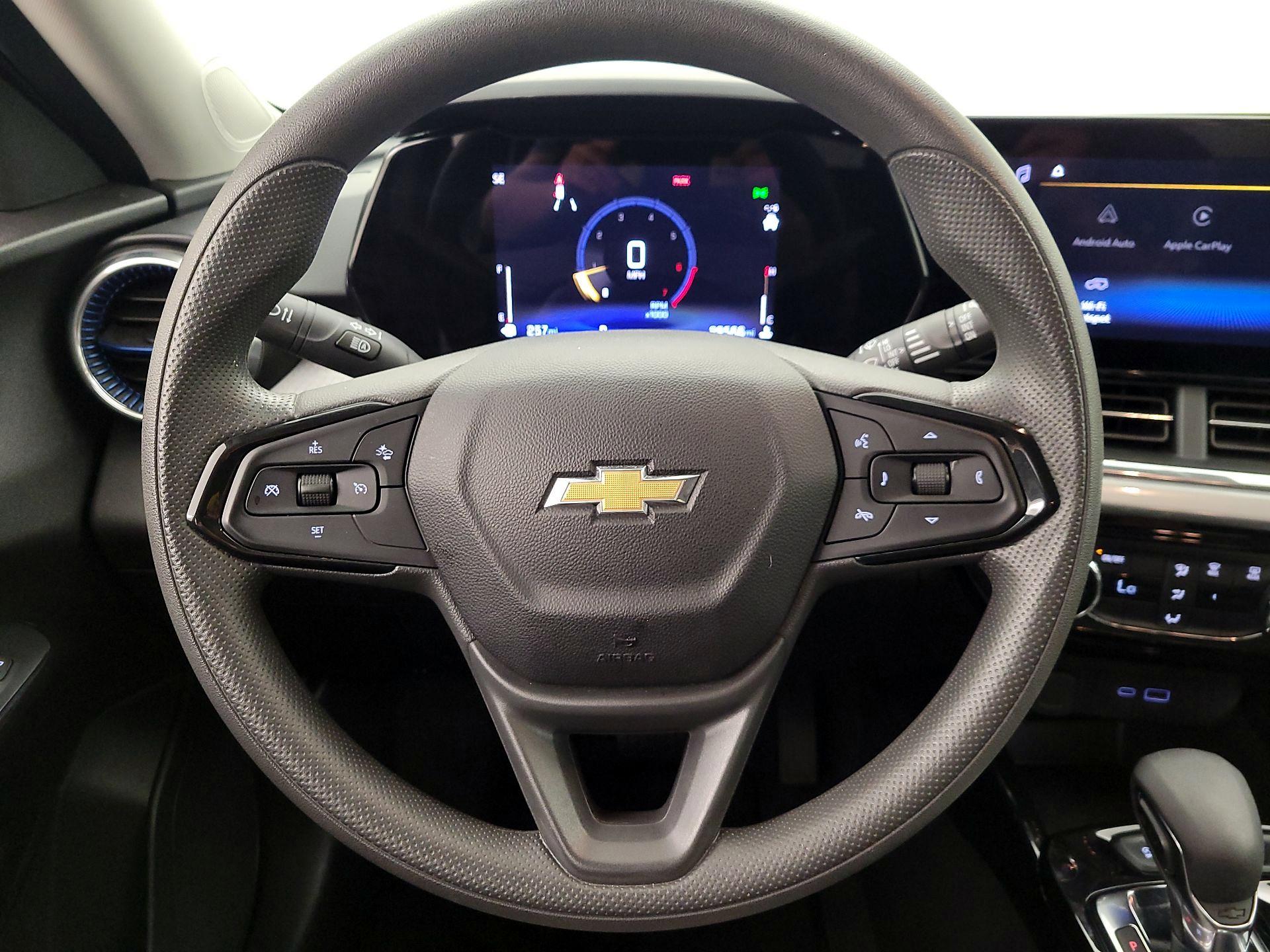 Thumbnail: 2025 Chevrolet Trax - 10
