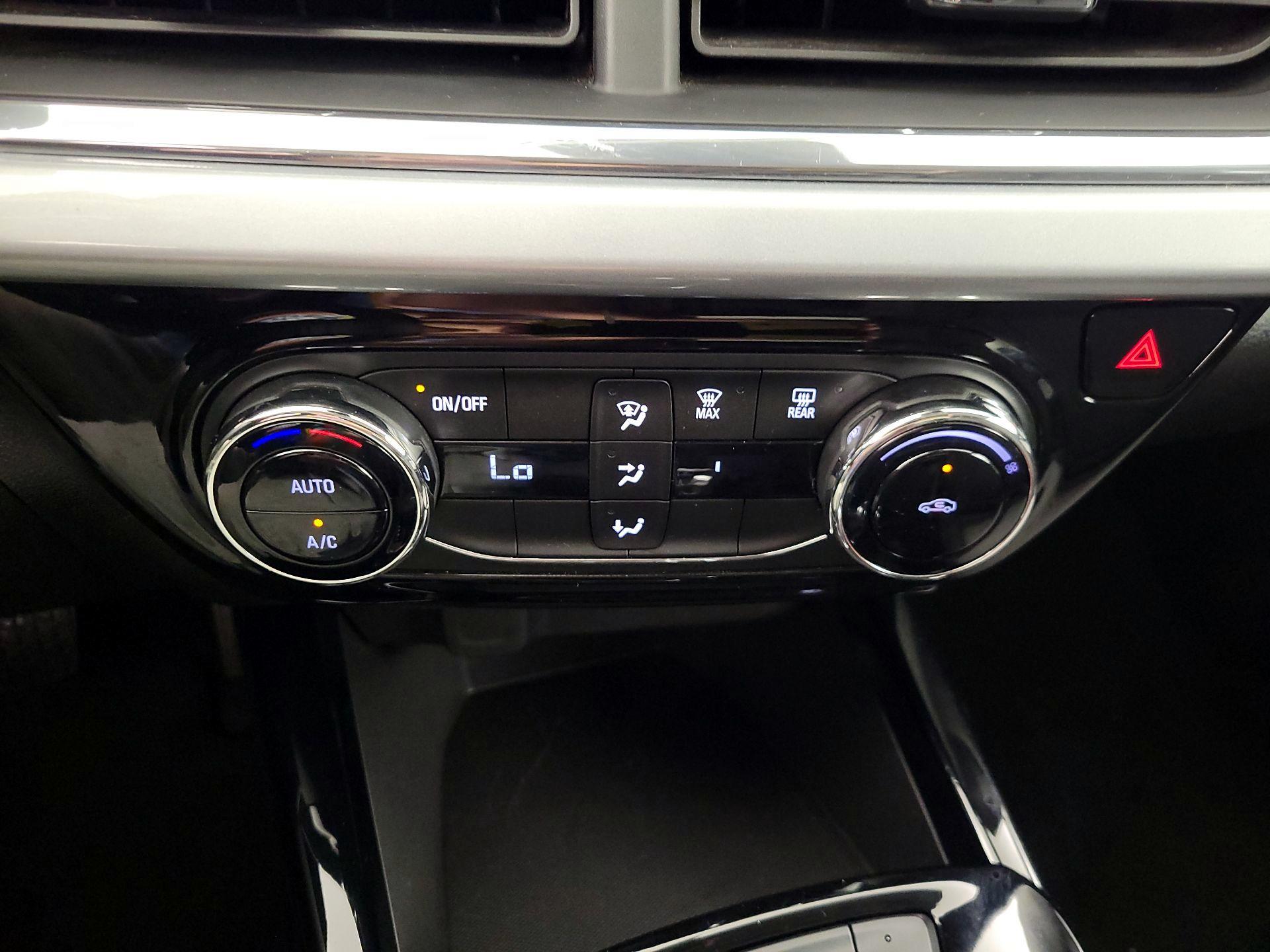Thumbnail: 2025 Chevrolet Trax - 16