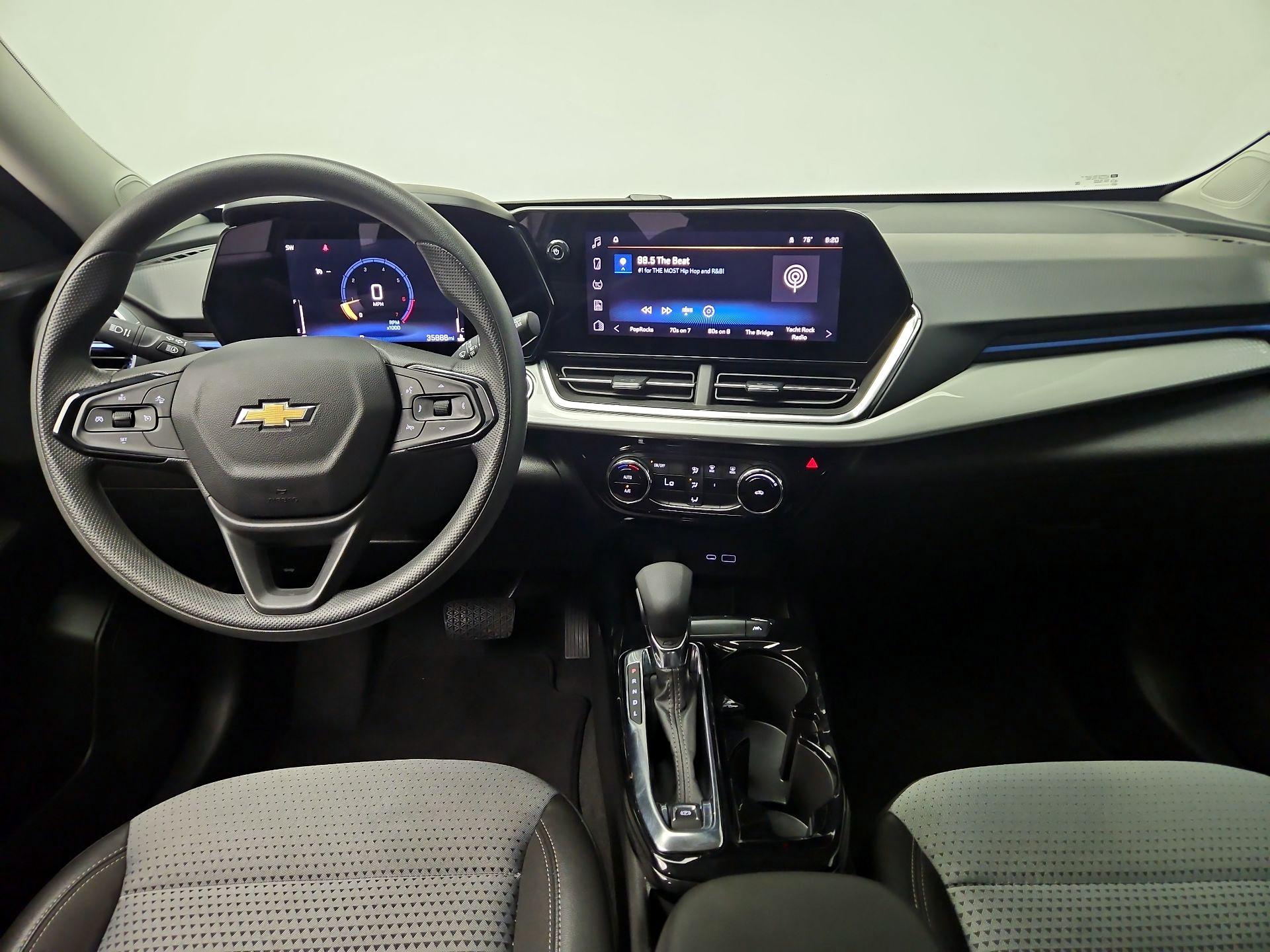 Thumbnail: 2025 Chevrolet Trax - 9
