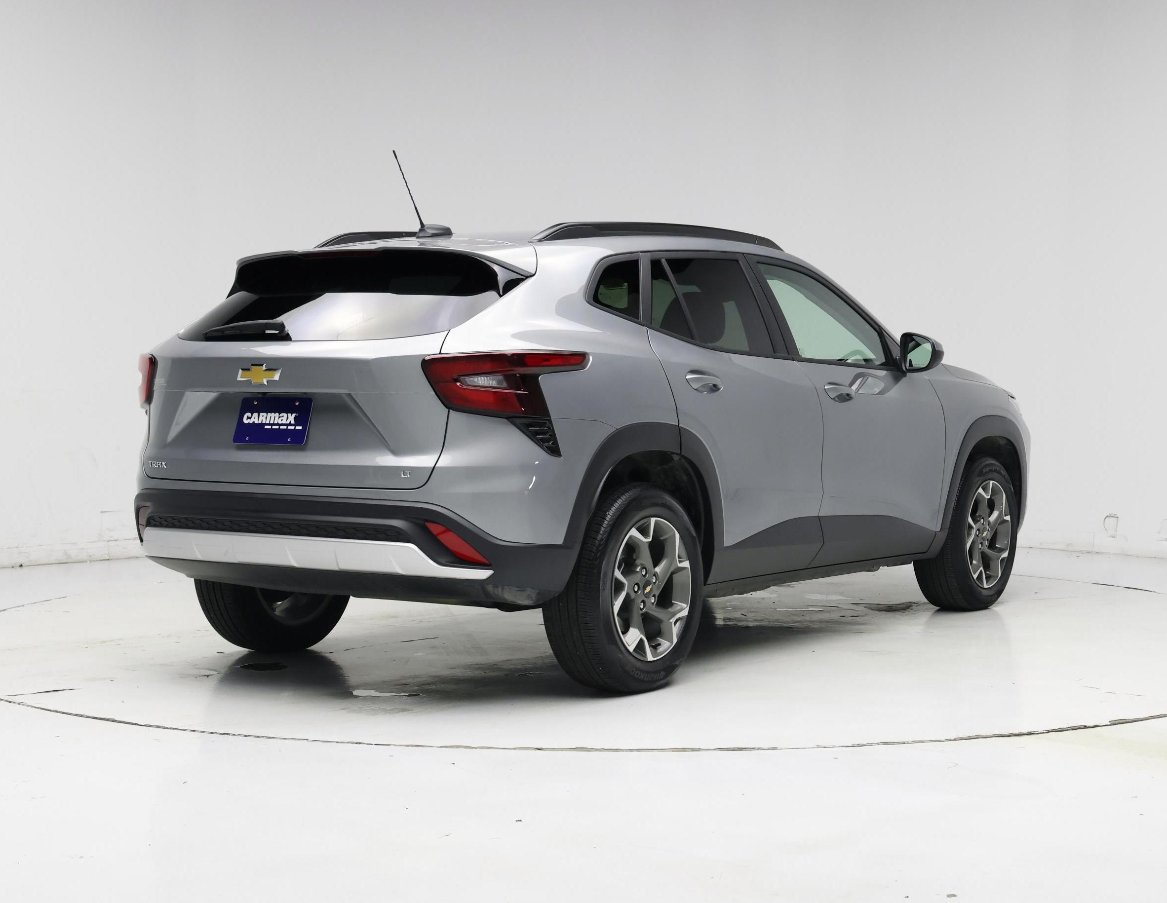 Thumbnail: 2025 Chevrolet Trax - 8
