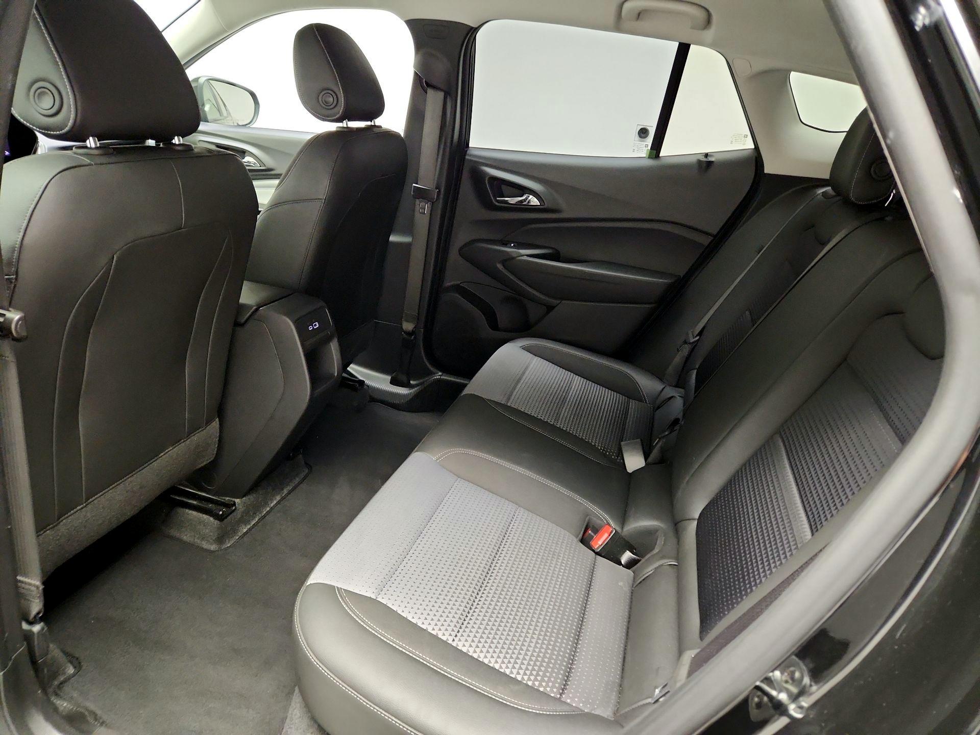 Thumbnail: 2025 Chevrolet Trax - 17