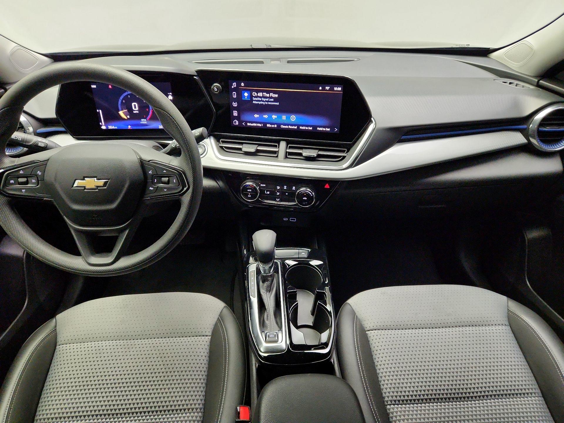 Thumbnail: 2025 Chevrolet Trax - 8