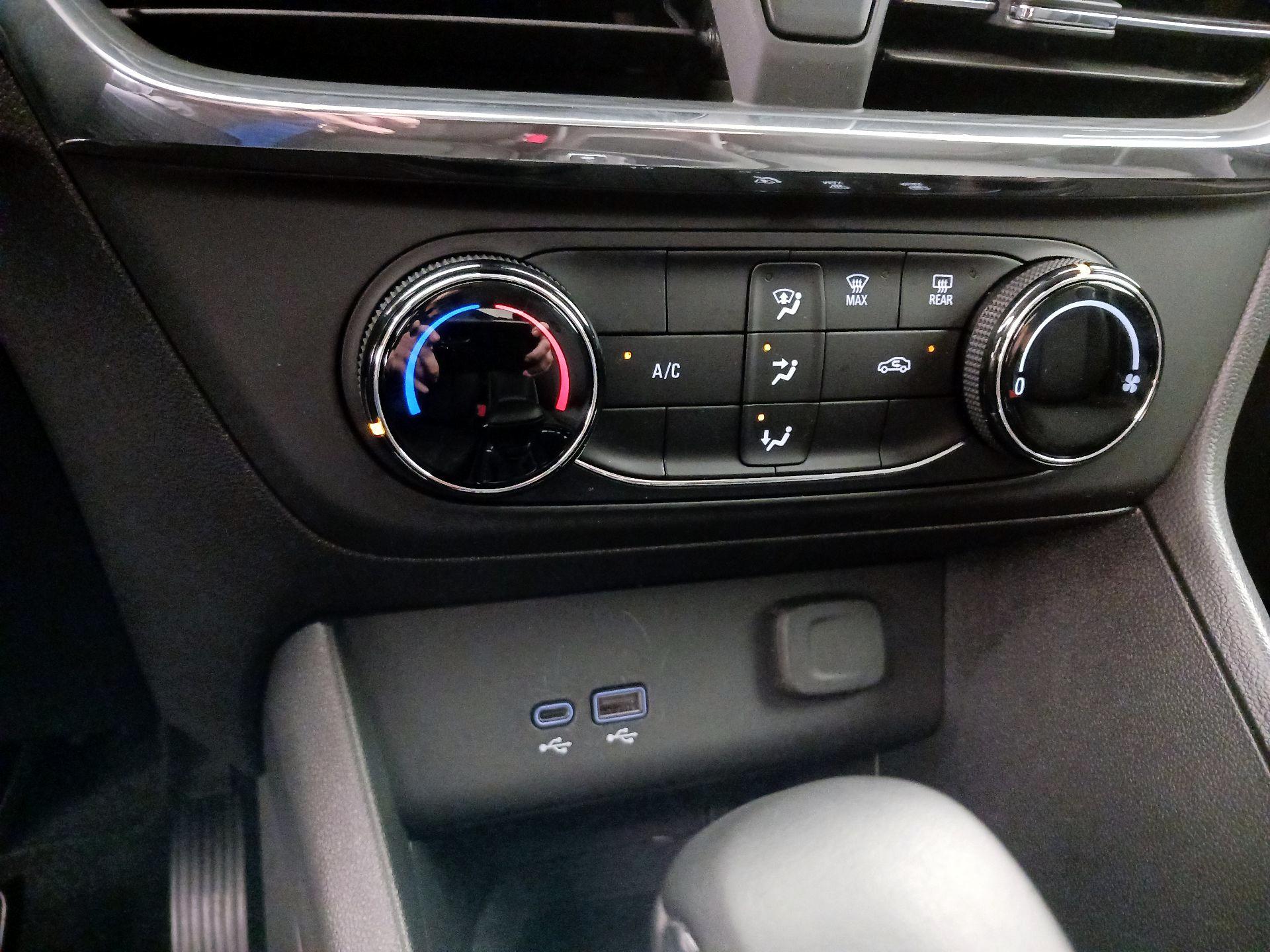 Thumbnail: 2025 Buick Encore GX - 16