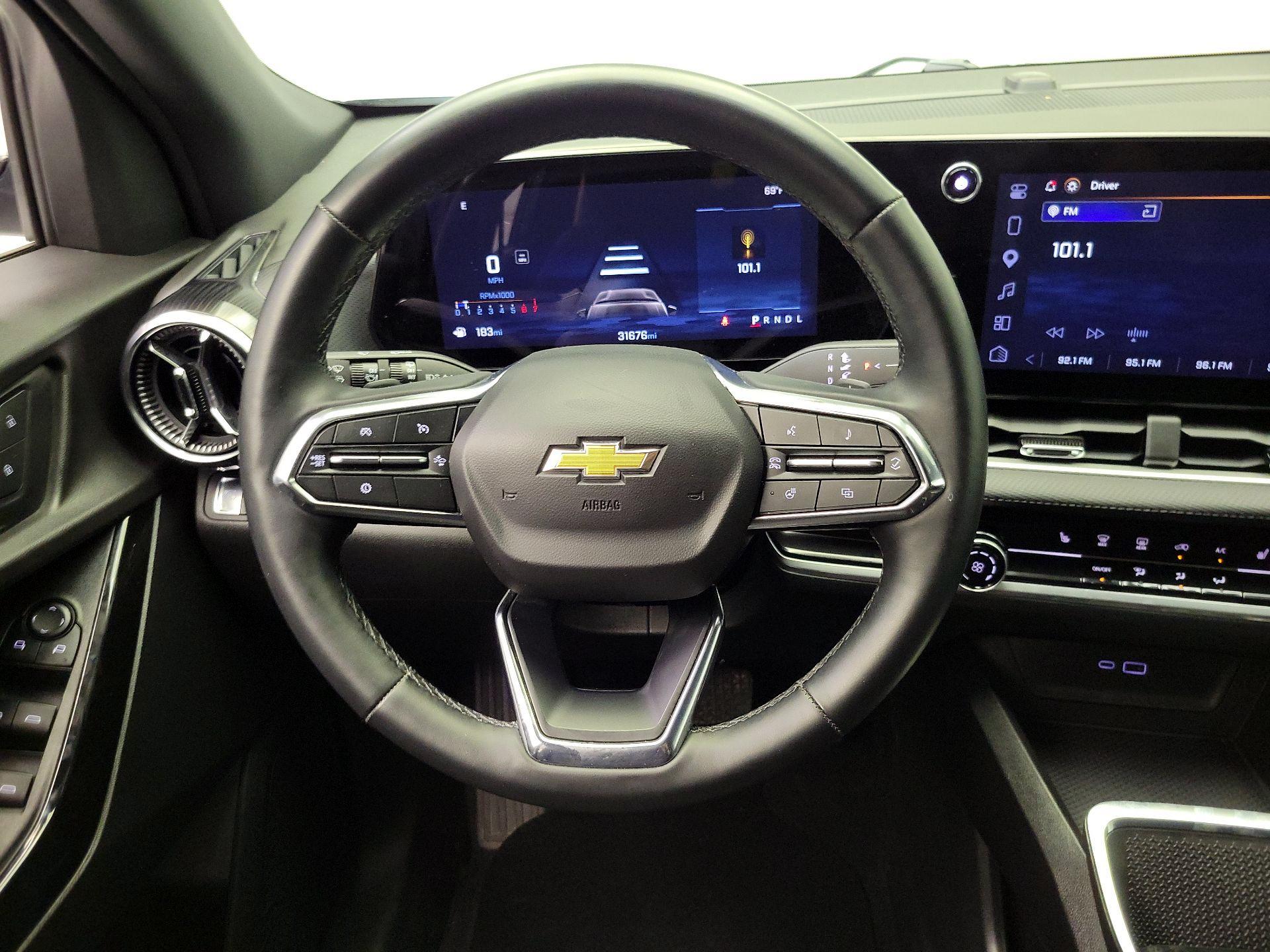 Thumbnail: 2025 Chevrolet Equinox - 10