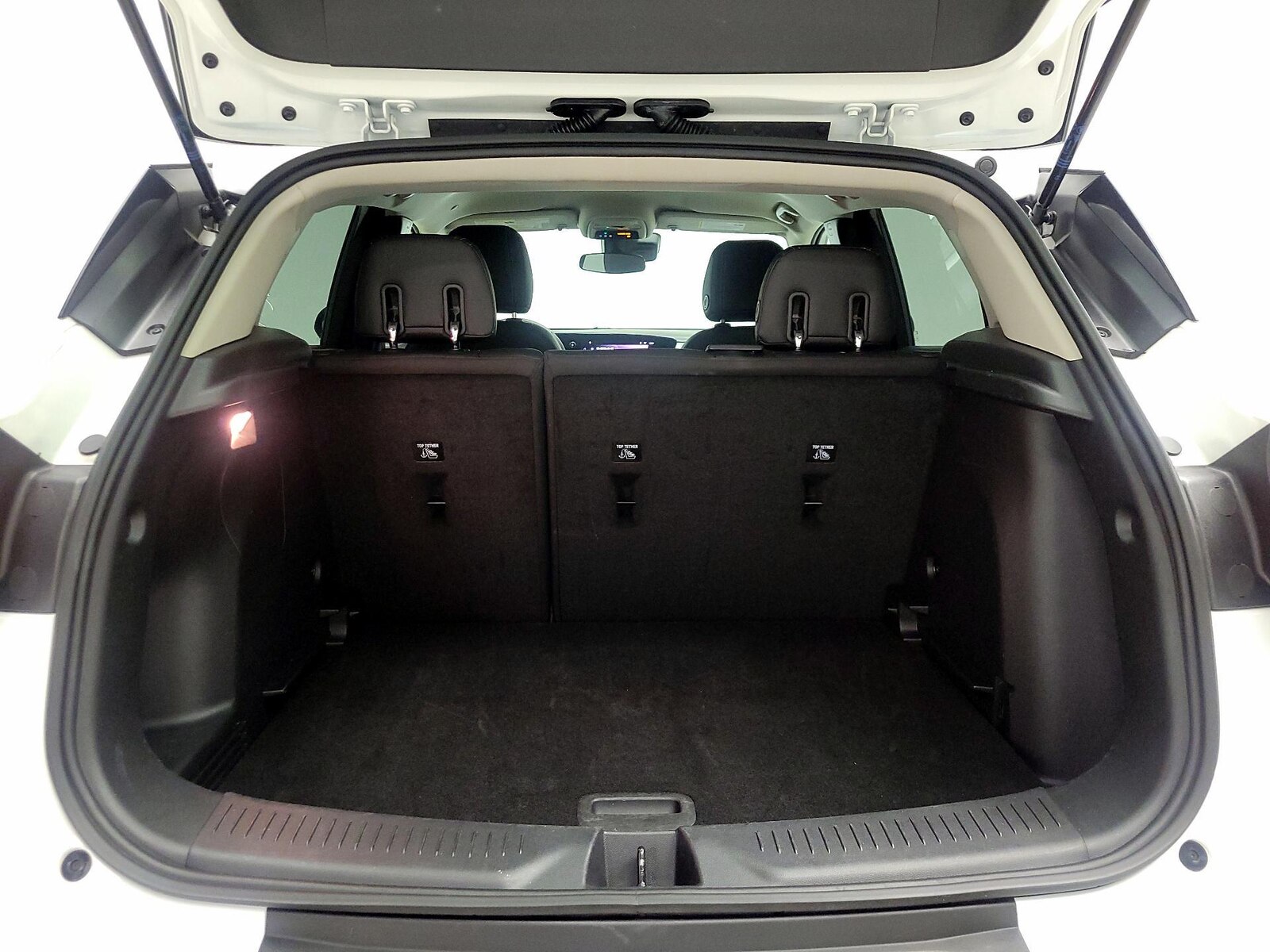 2025 Buick Encore GX Preferred - Photo 21