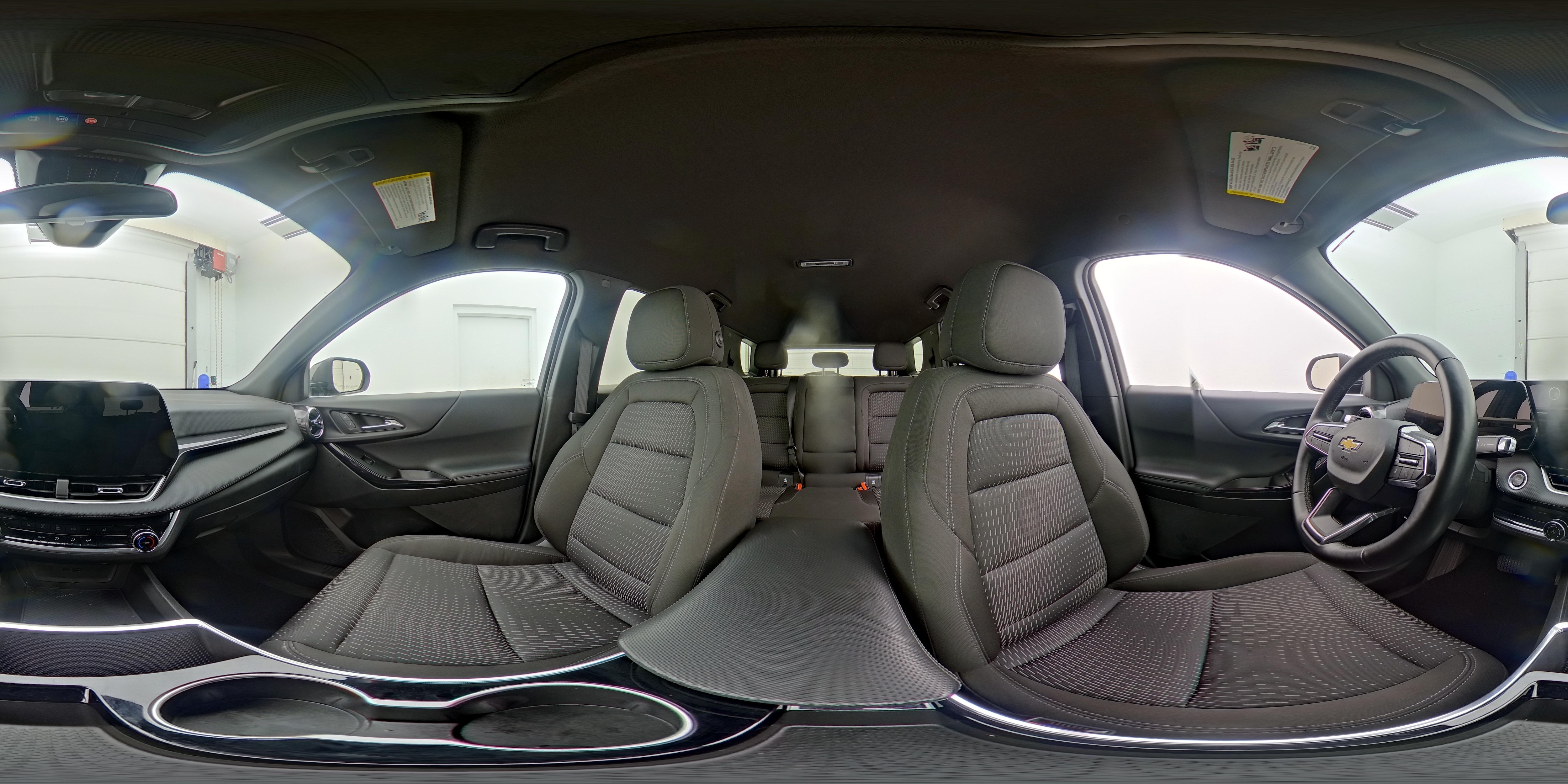 2025 Chevrolet Equinox LT - Photo 24