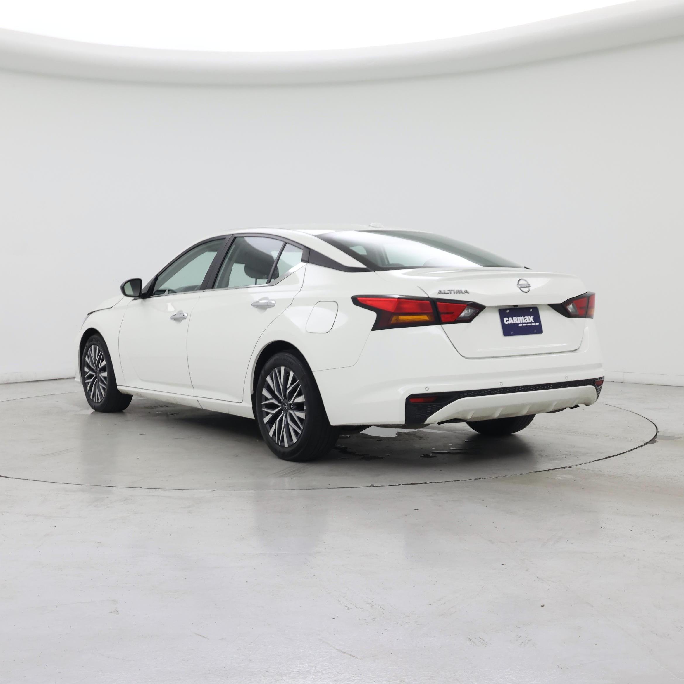 Thumbnail: 2025 Nissan Altima - 2