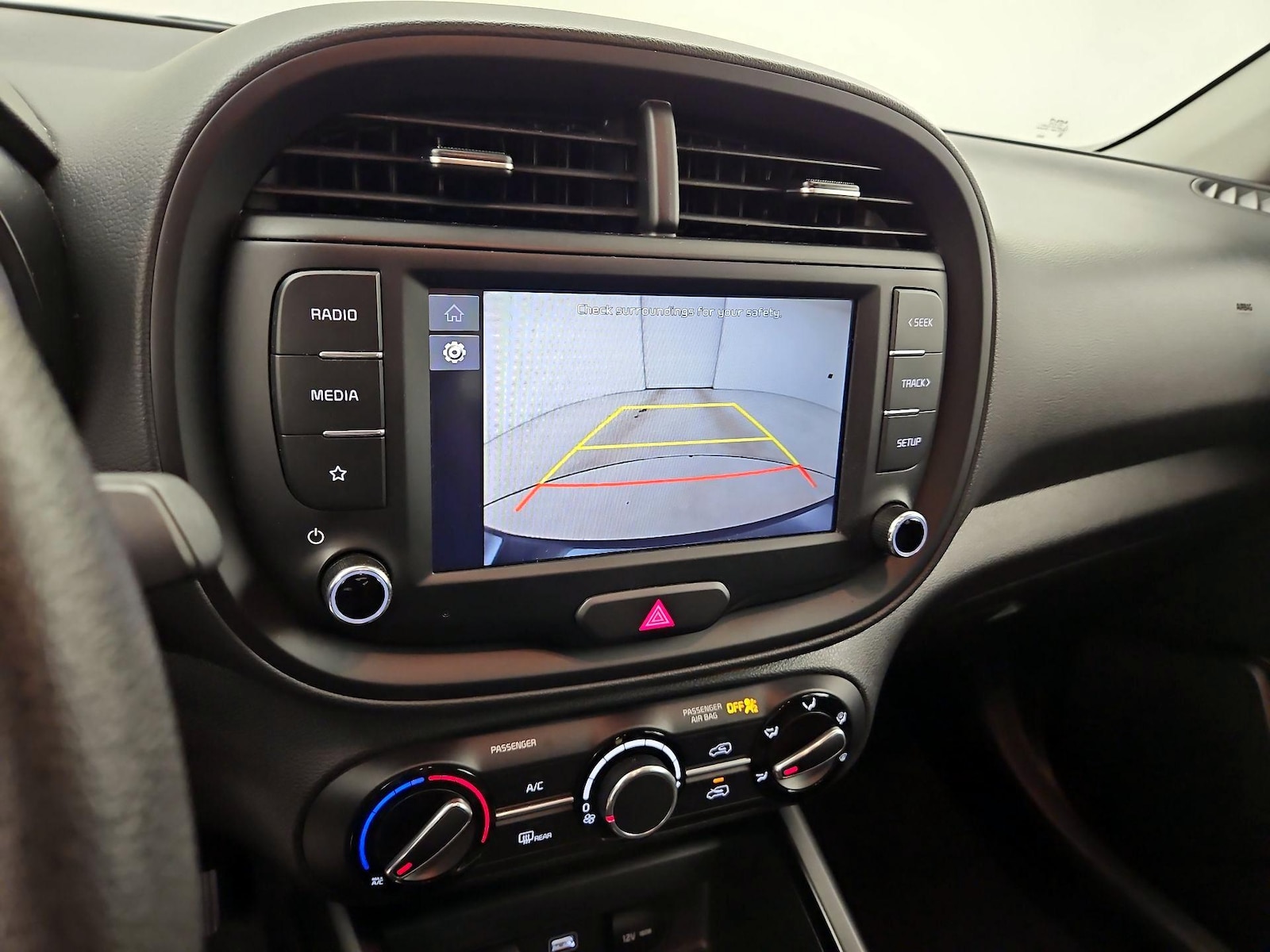 2025 Kia Soul LX - Photo 15
