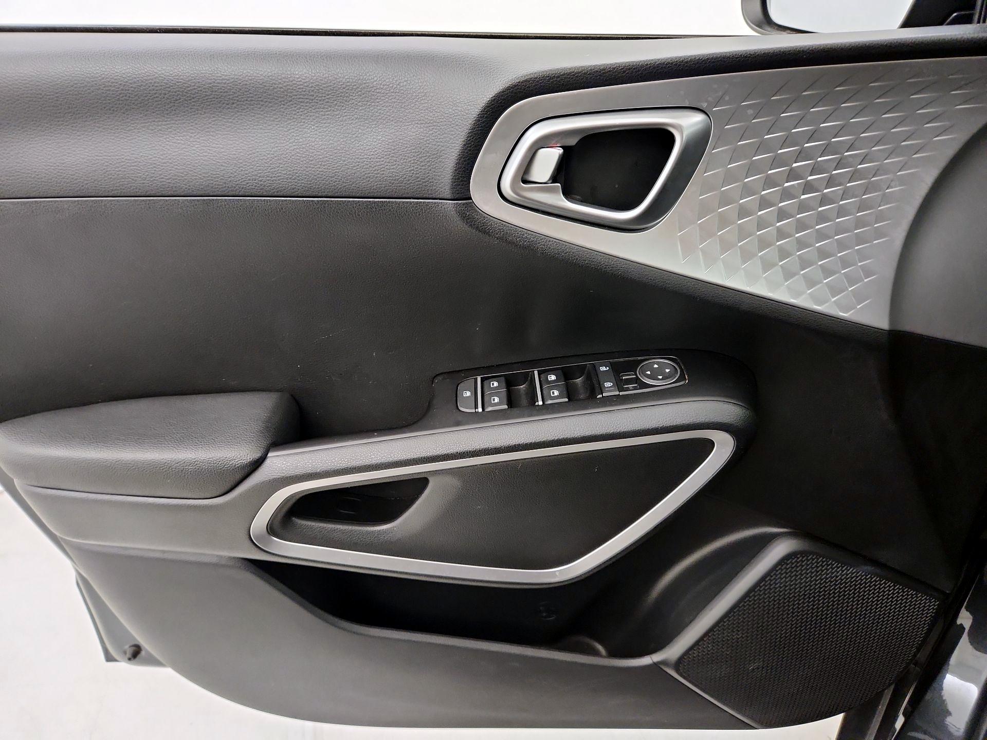 Thumbnail: 2025 Kia Soul - 12