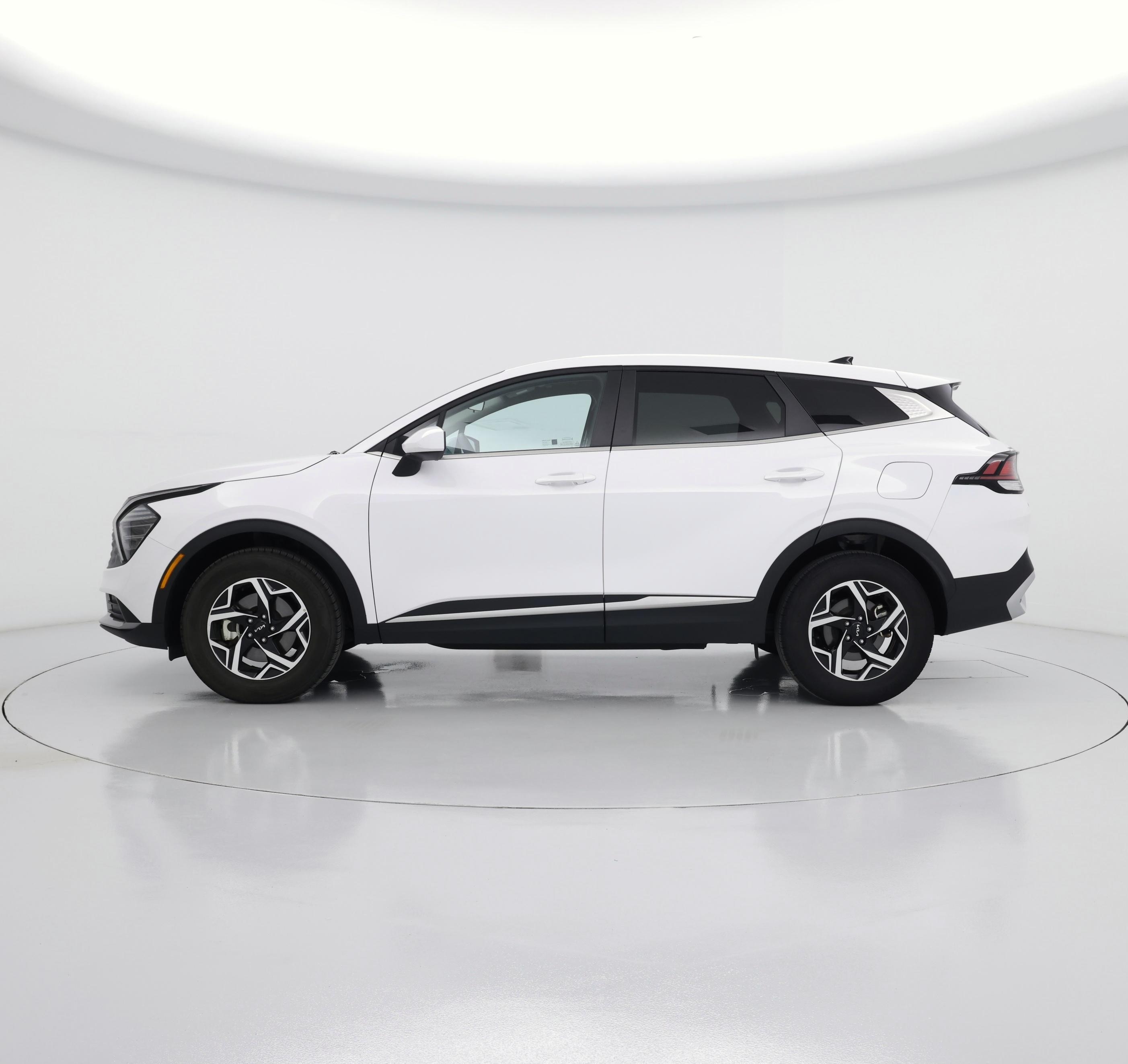 Thumbnail: 2025 Kia Sportage - 3
