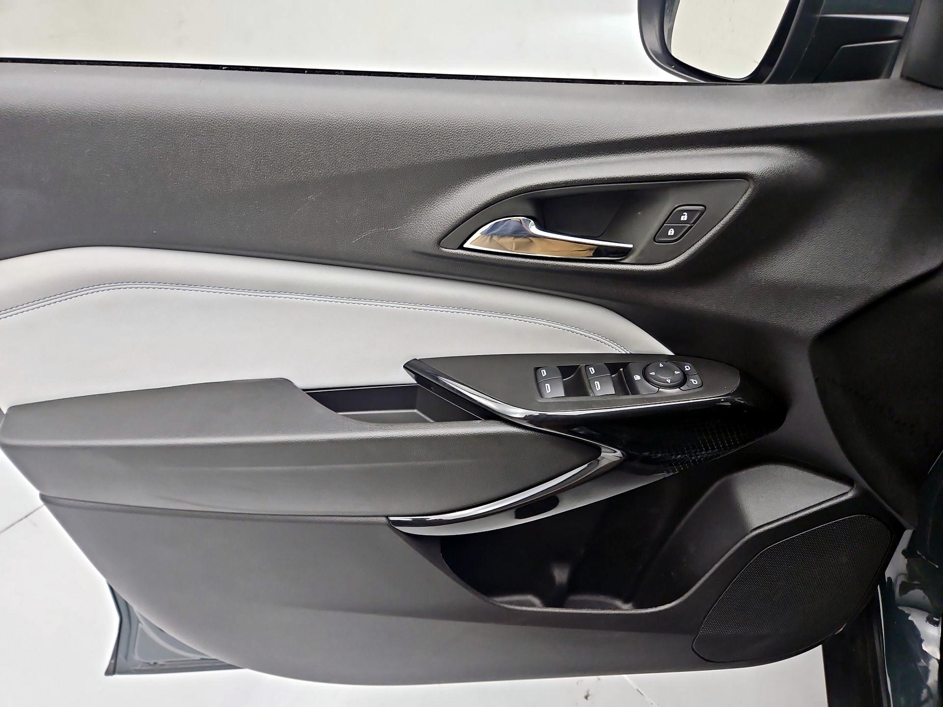 Thumbnail: 2025 Chevrolet Trax - 12