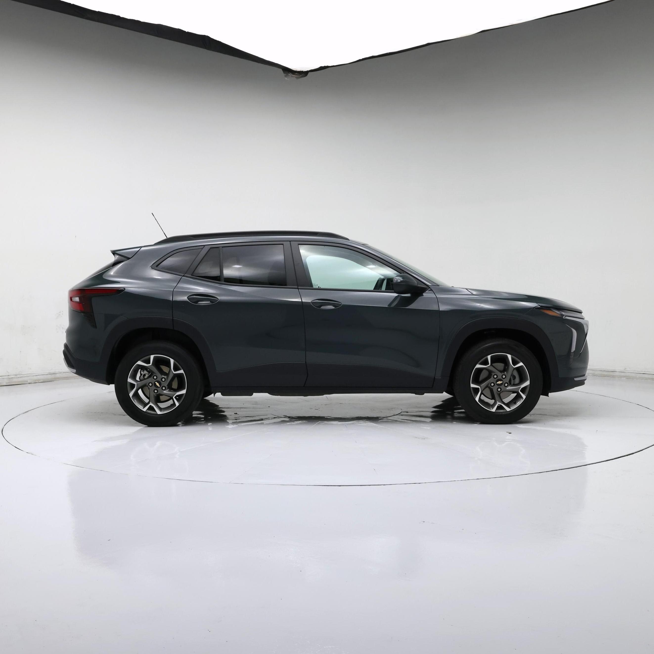 Thumbnail: 2025 Chevrolet Trax - 7