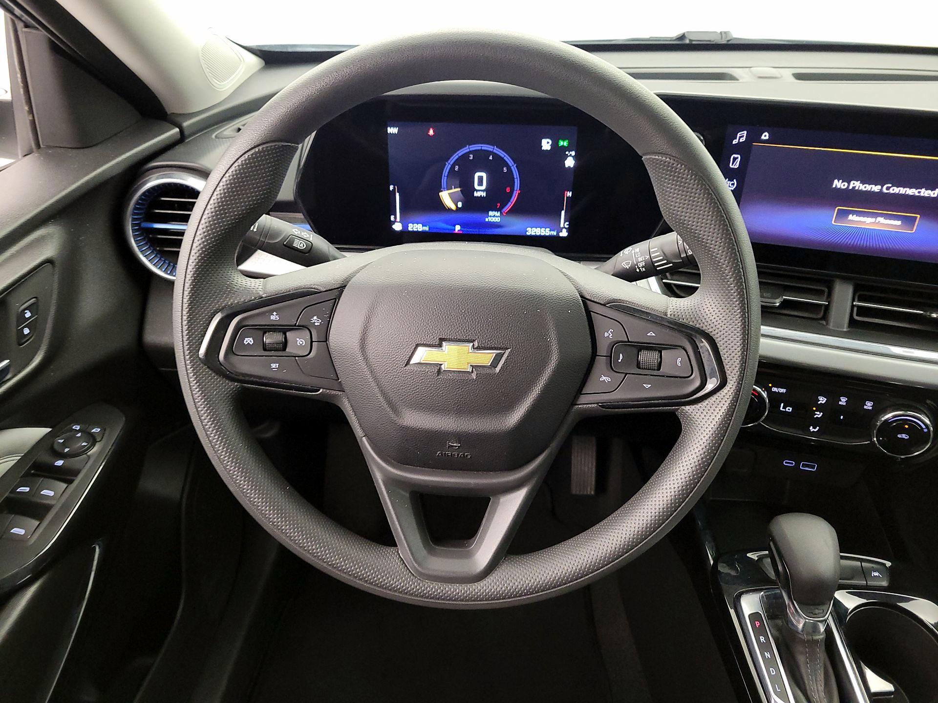 Thumbnail: 2025 Chevrolet Trax - 10