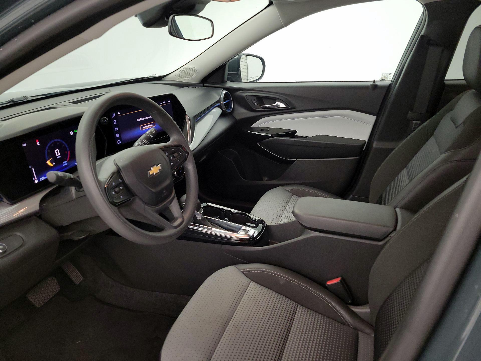 Thumbnail: 2025 Chevrolet Trax - 11