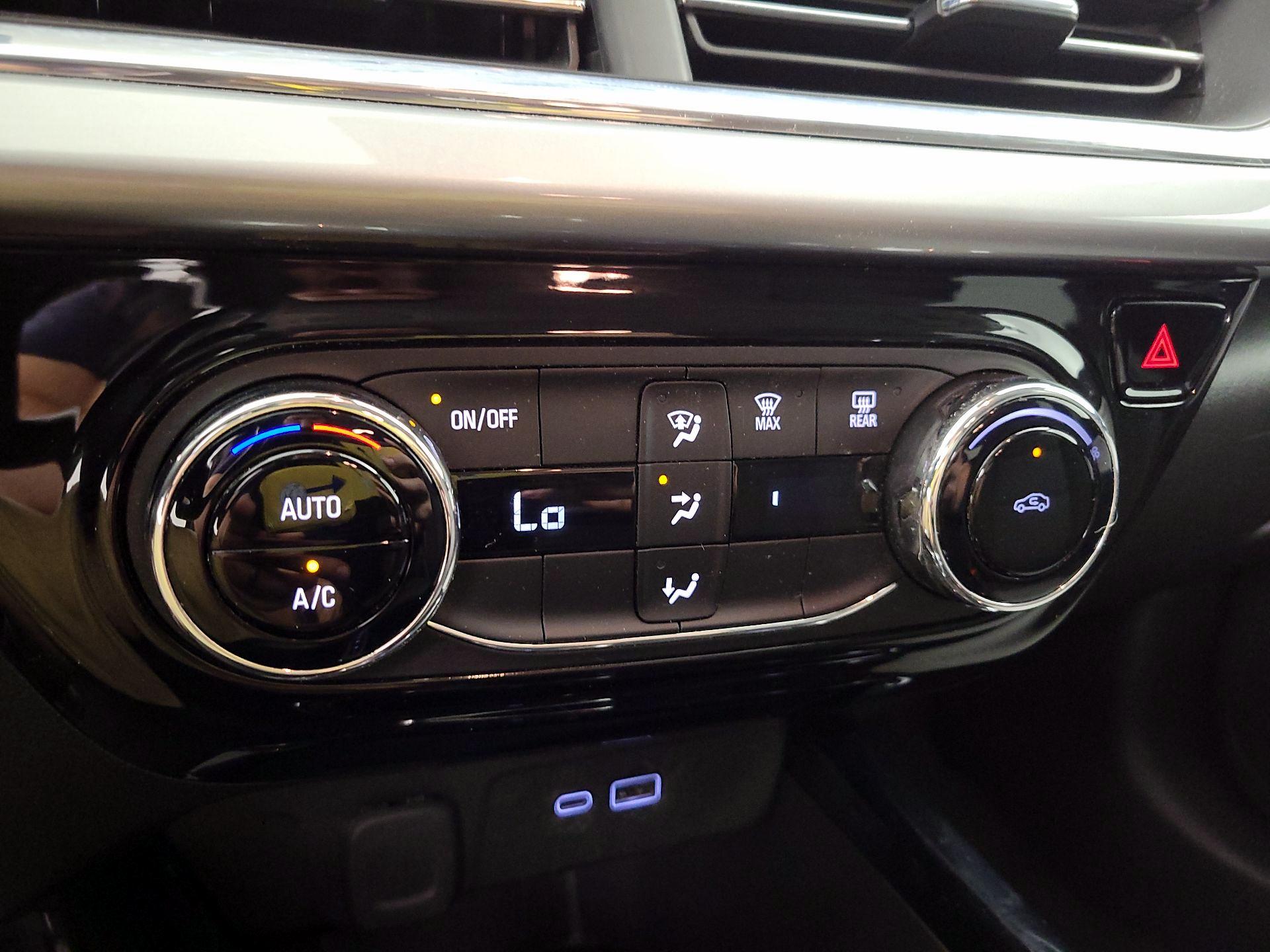 Thumbnail: 2025 Chevrolet Trax - 17
