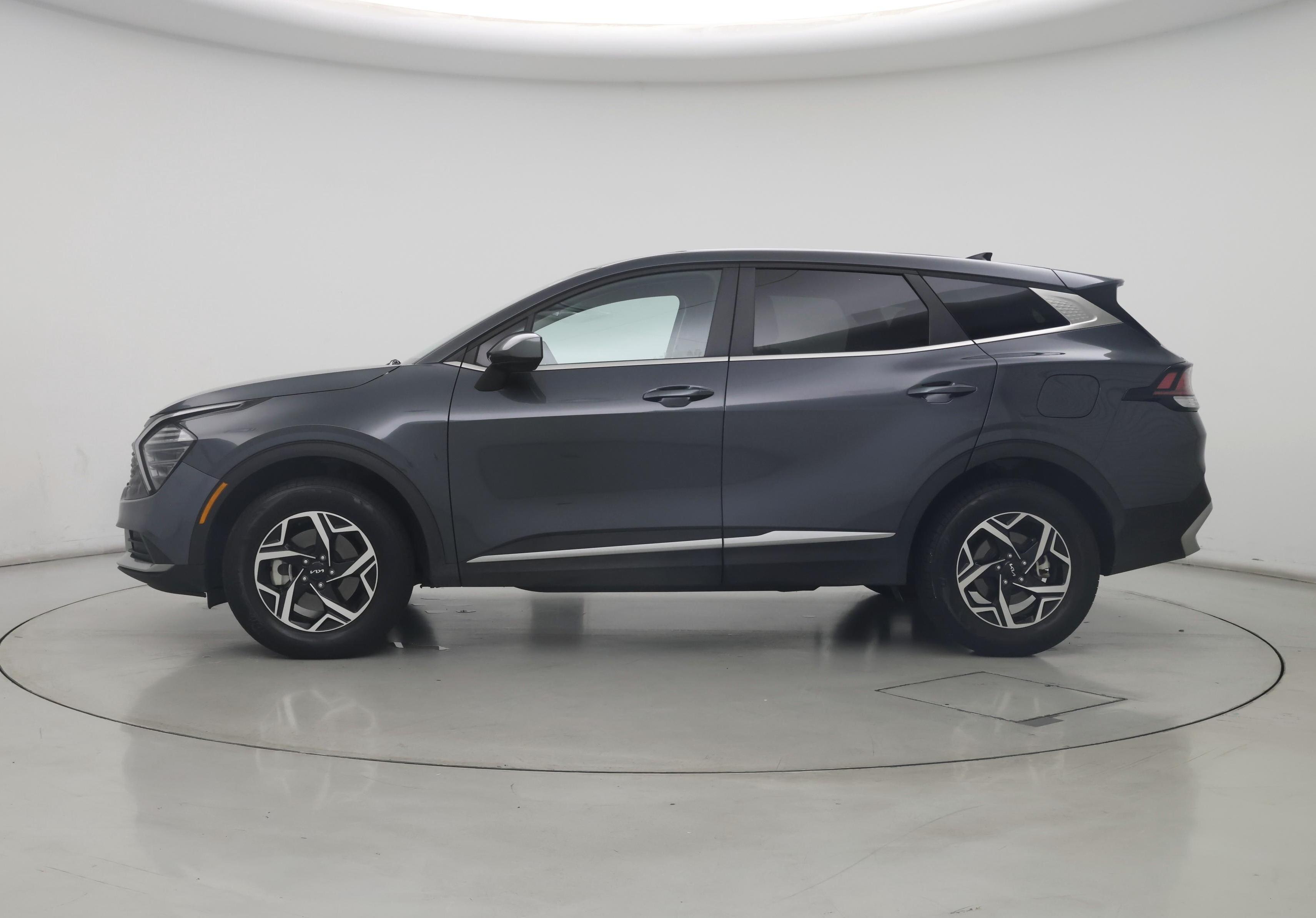 Thumbnail: 2025 Kia Sportage - 3