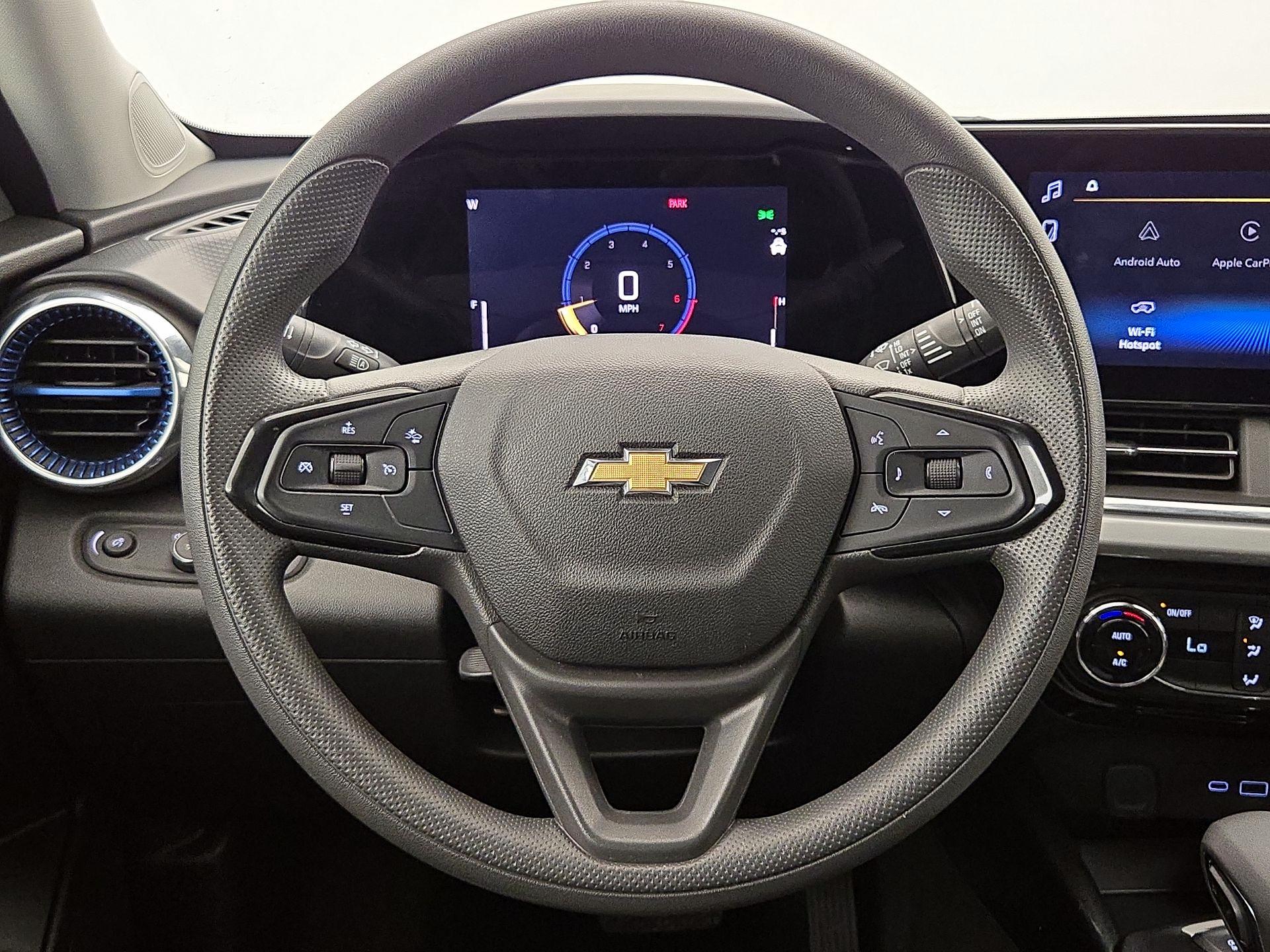 Thumbnail: 2025 Chevrolet Trax - 10