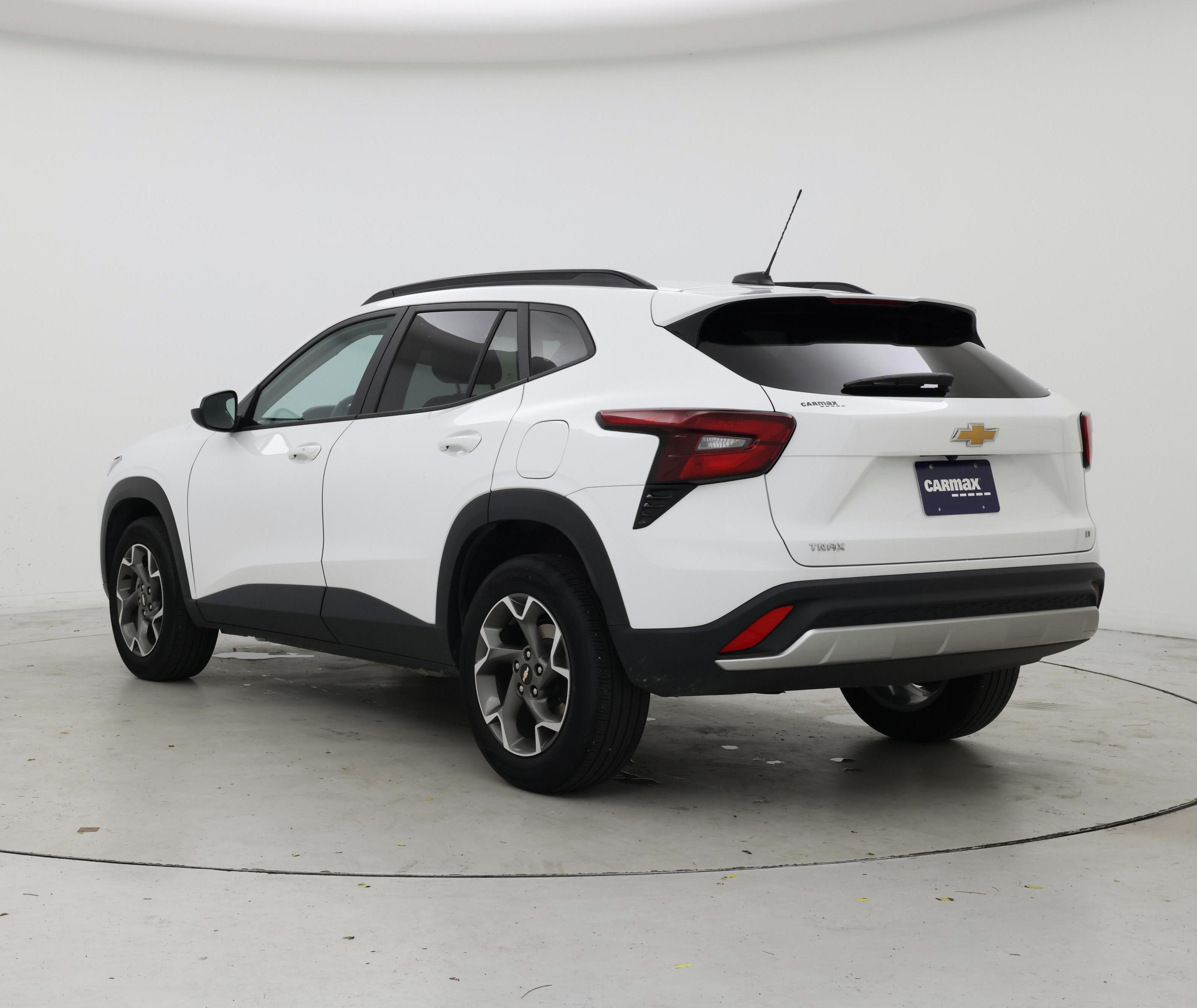 Thumbnail: 2025 Chevrolet Trax - 2
