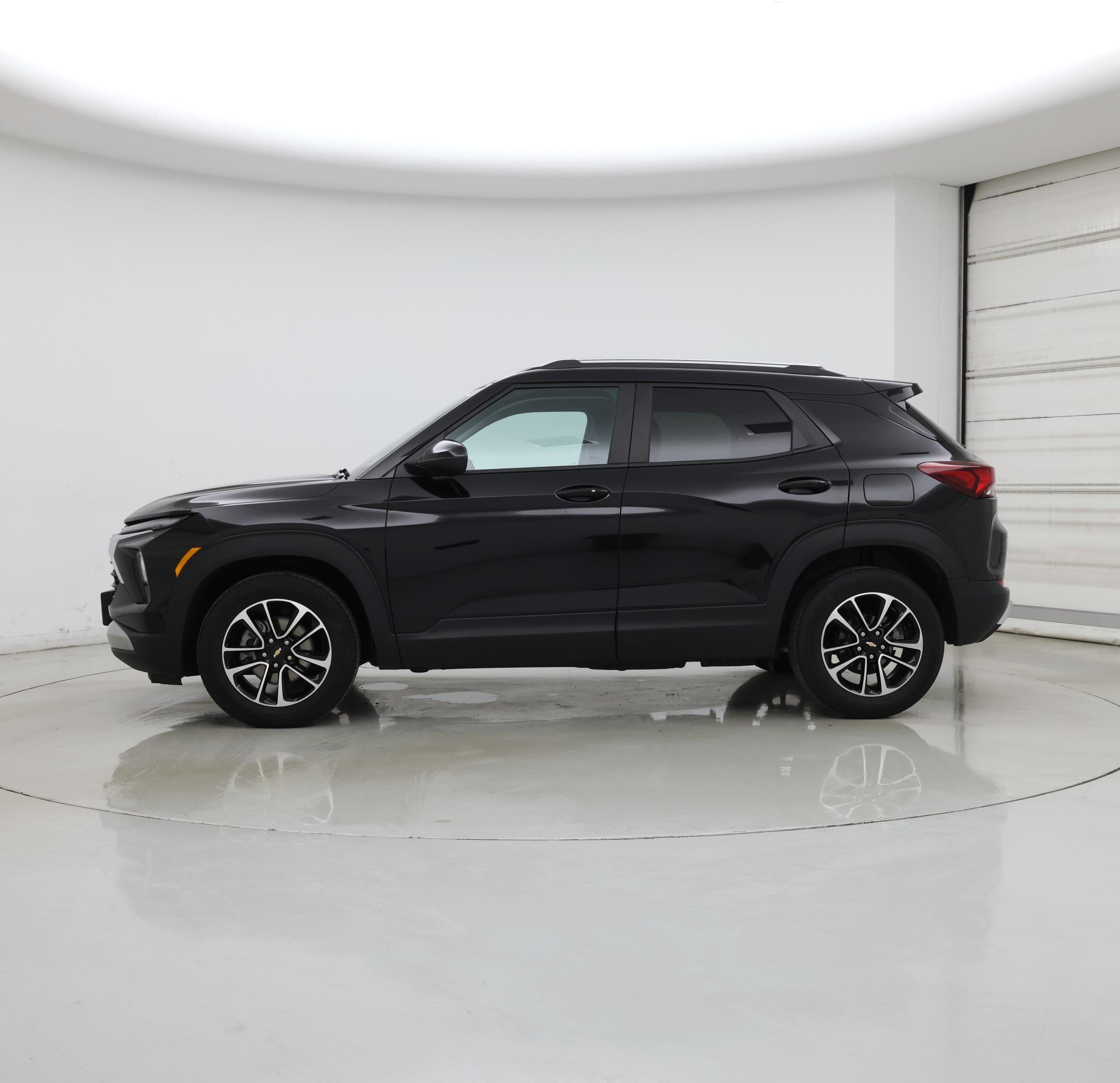 Thumbnail: 2025 Chevrolet TrailBlazer - 3