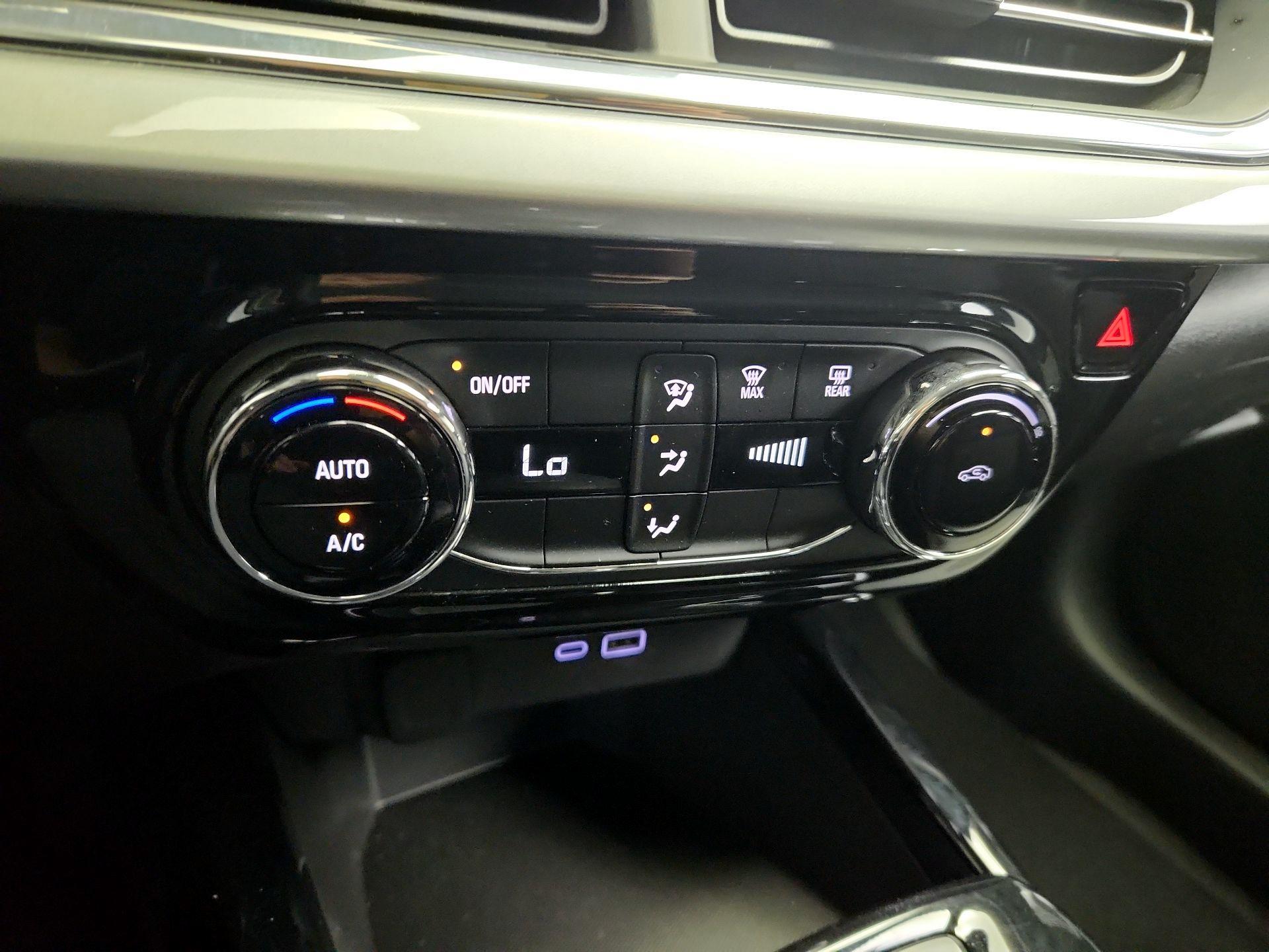 Thumbnail: 2025 Chevrolet Trax - 16