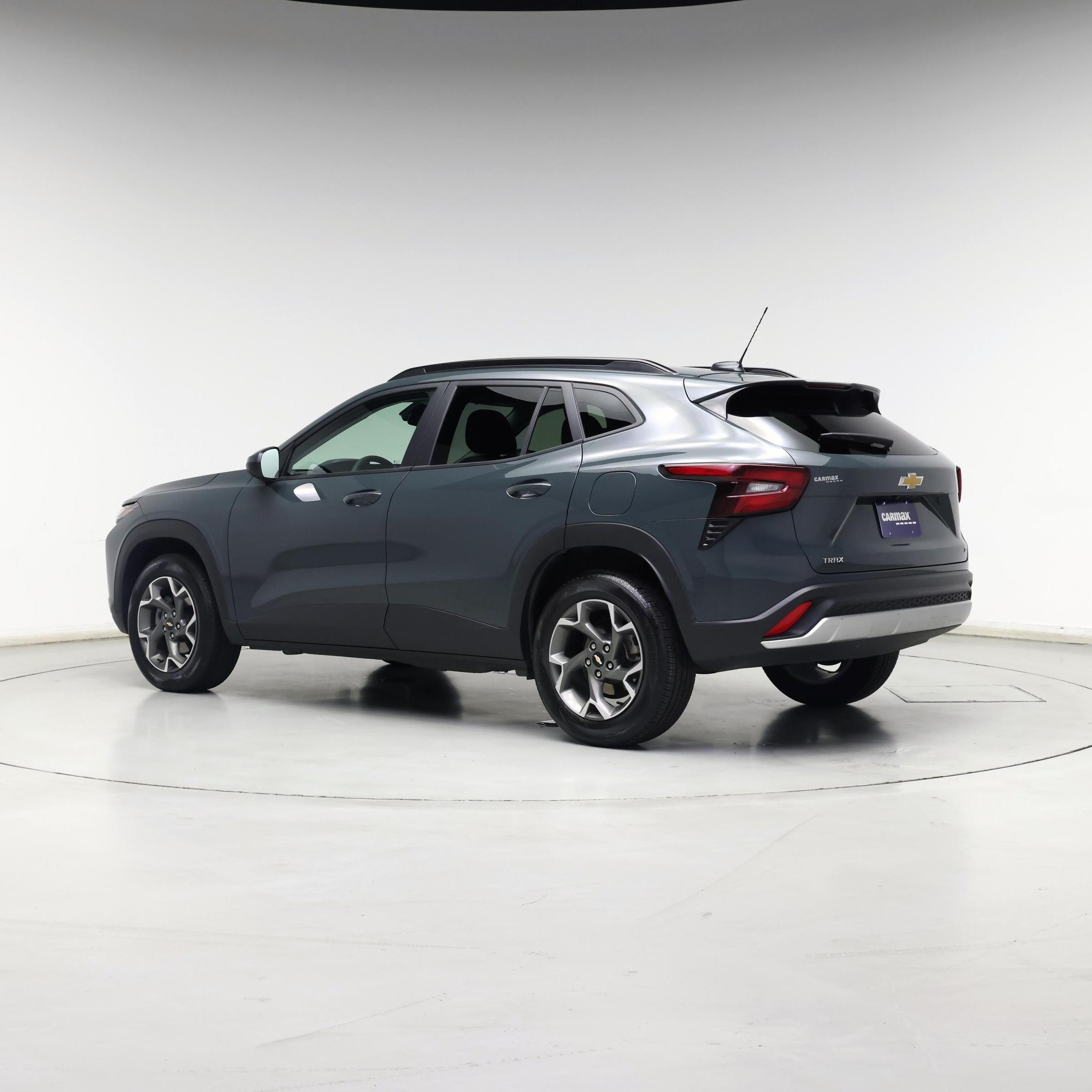 Thumbnail: 2025 Chevrolet Trax - 2