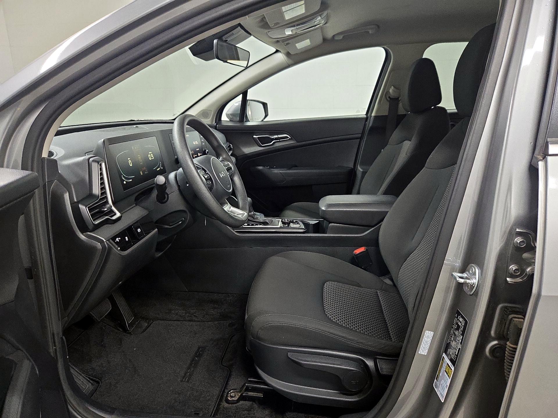 Thumbnail: 2025 Kia Sportage - 11