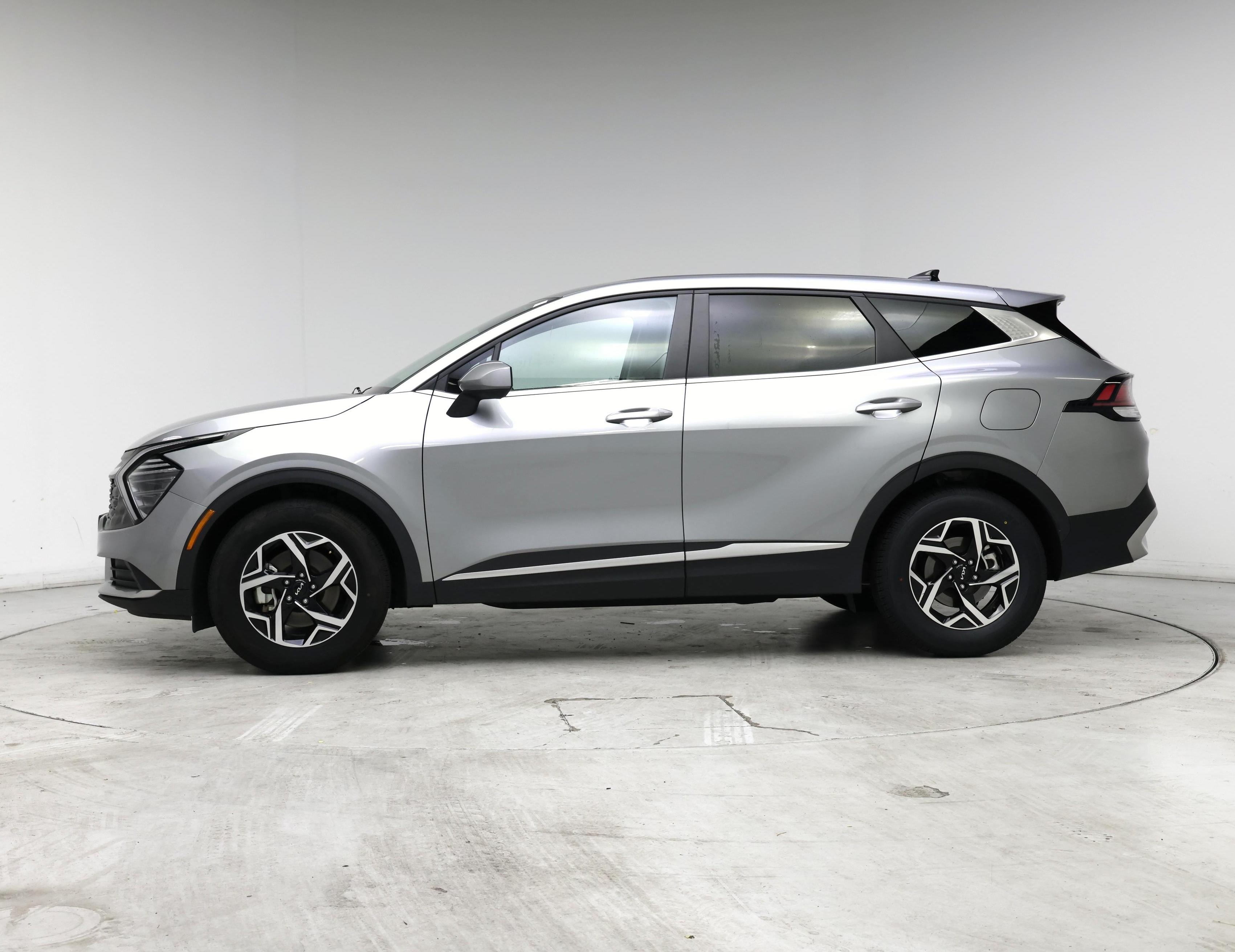 Thumbnail: 2025 Kia Sportage - 3