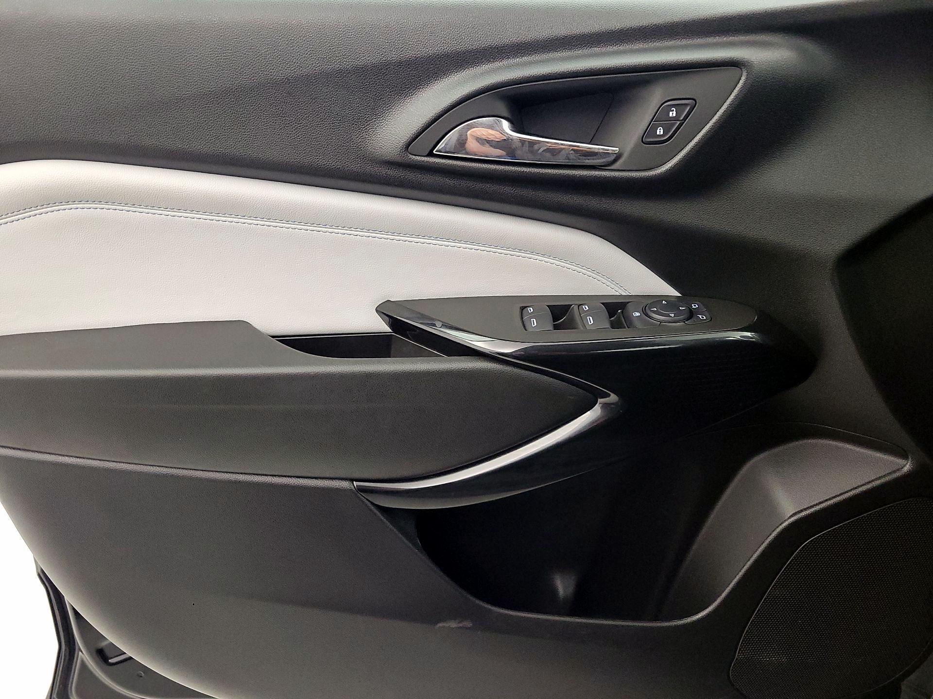 Thumbnail: 2025 Chevrolet Trax - 10