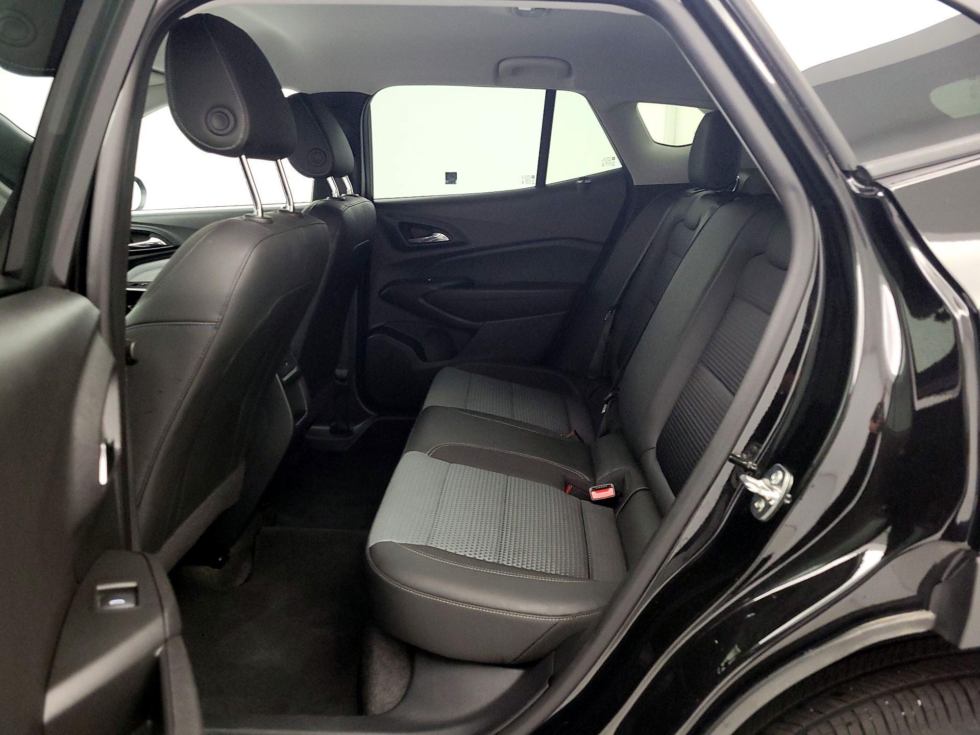 Thumbnail: 2025 Chevrolet Trax - 17