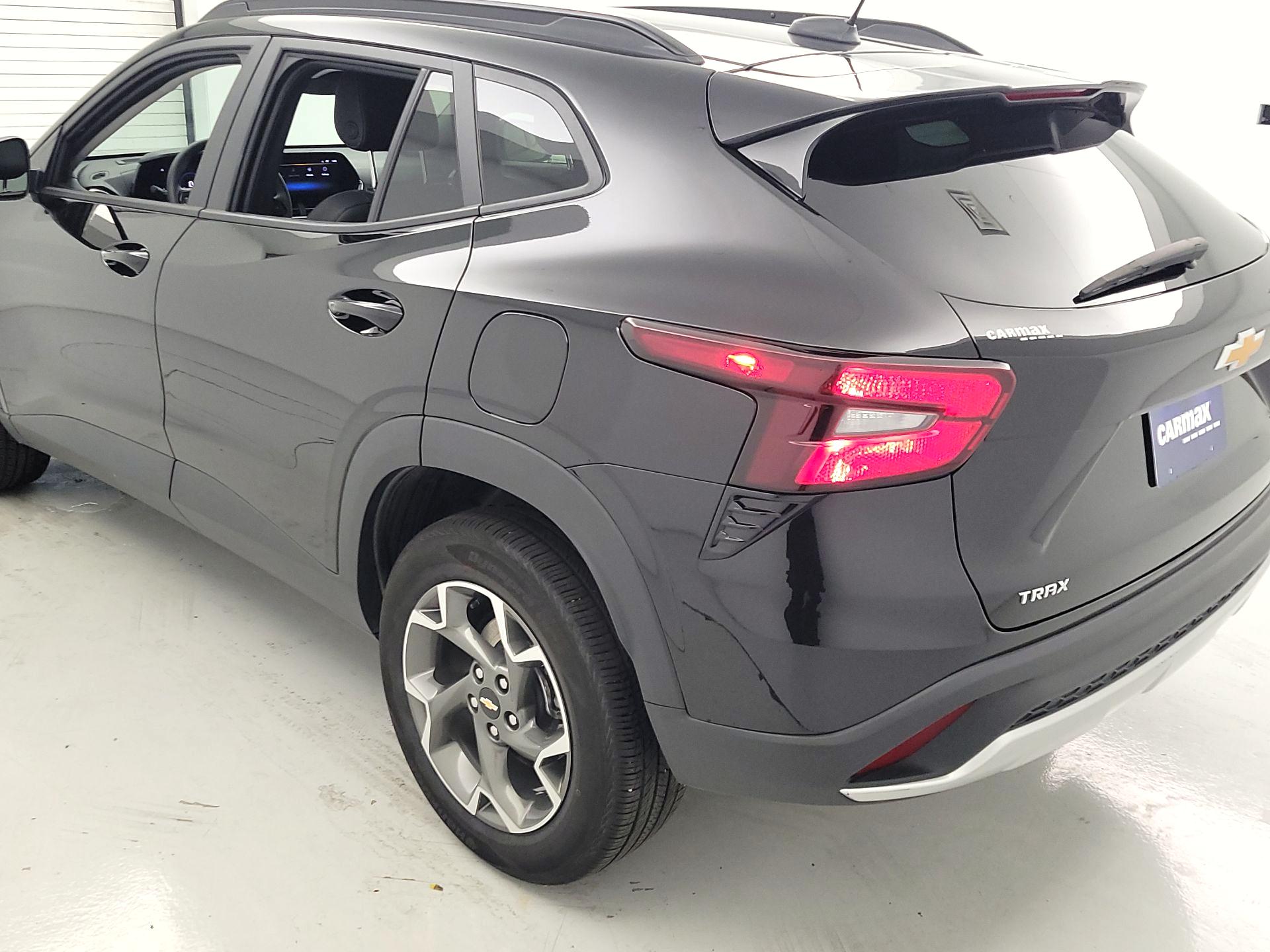 Thumbnail: 2025 Chevrolet Trax - 7