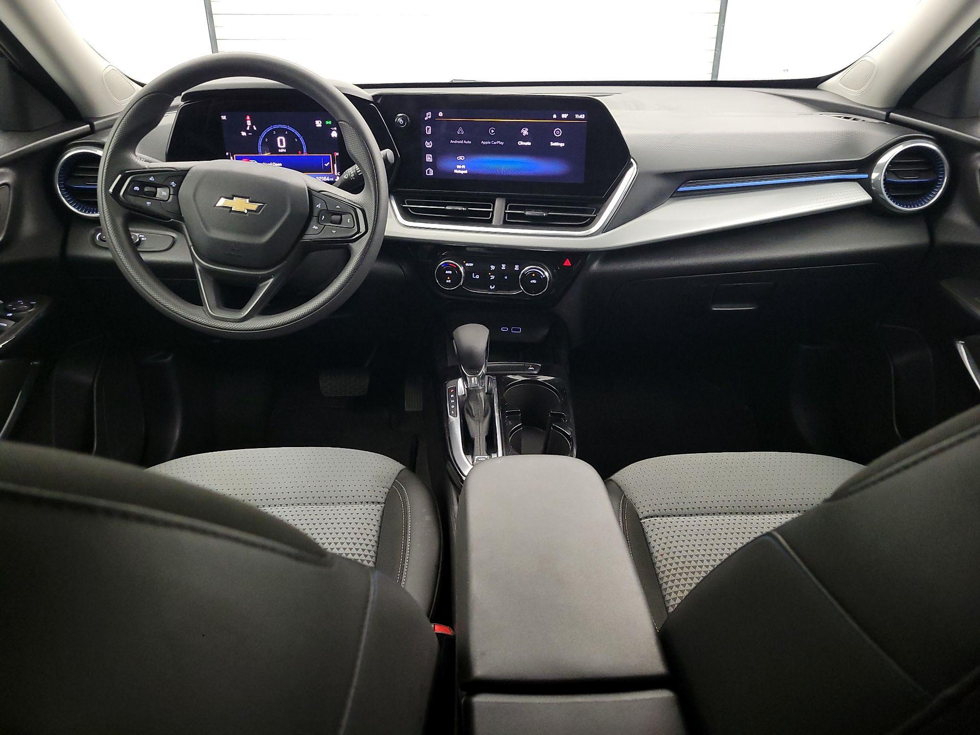 Thumbnail: 2025 Chevrolet Trax - 8