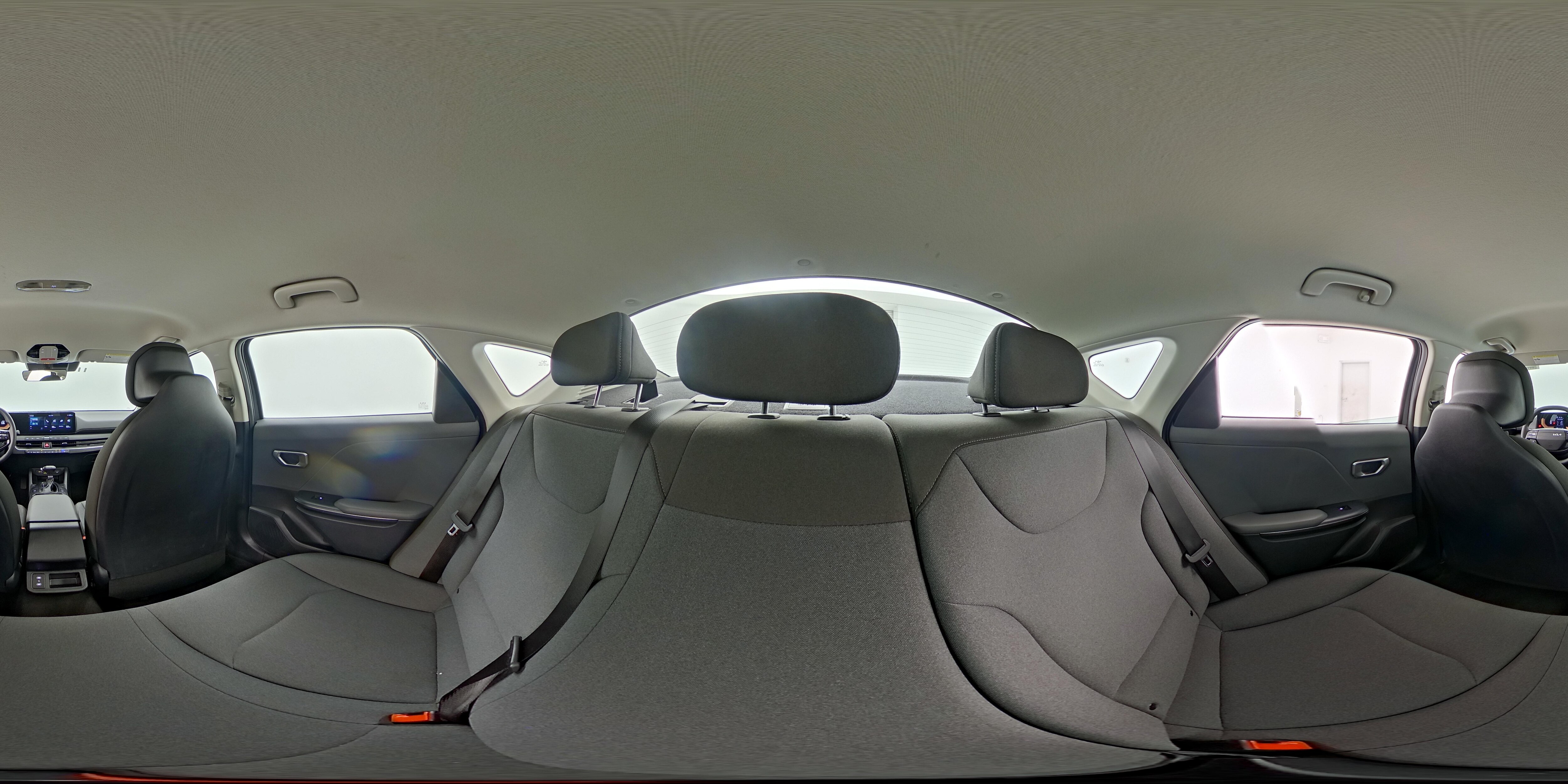 2025 Kia K4 LXS - Photo 25