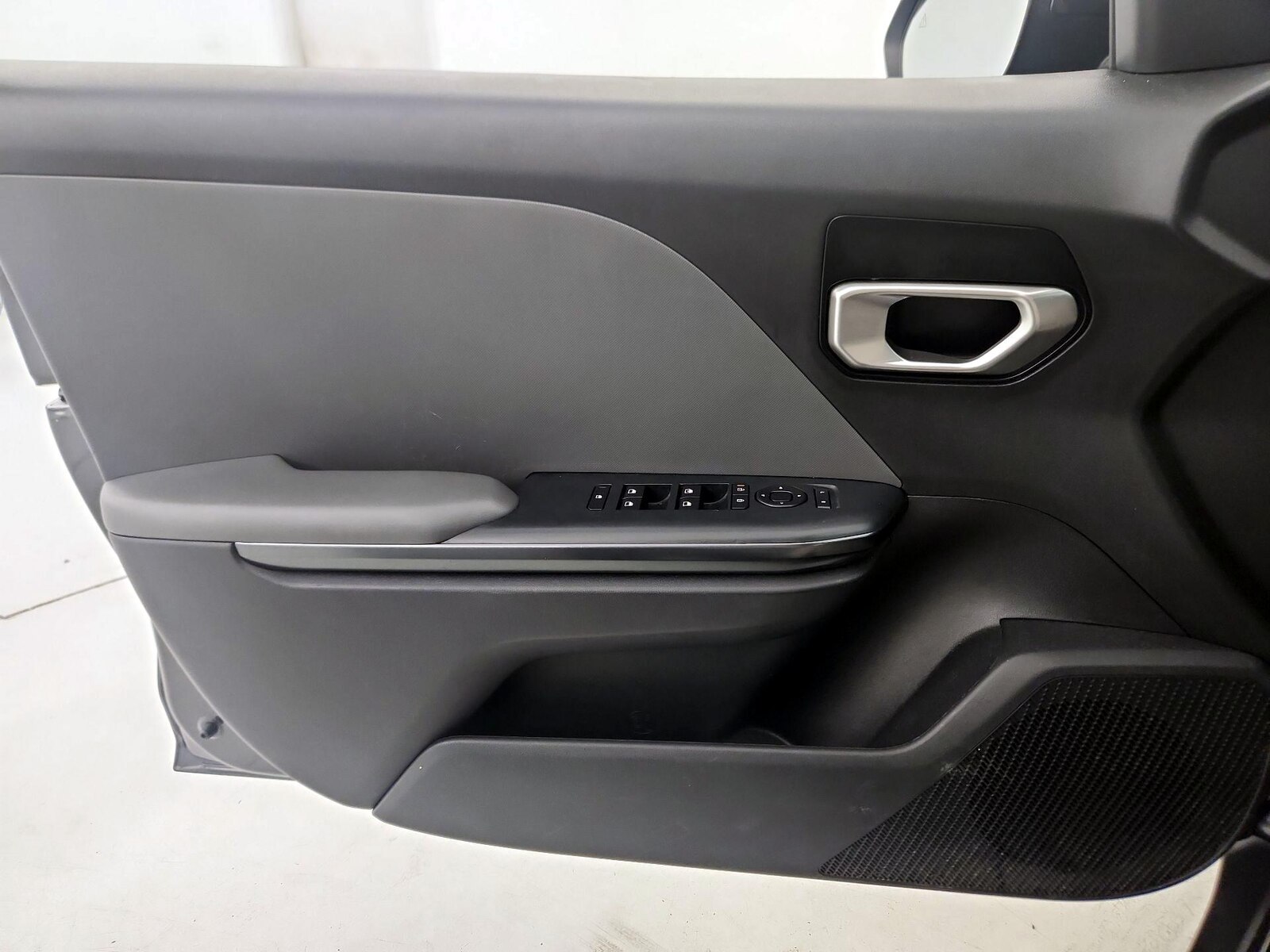 2025 Kia K4 LXS - Photo 13
