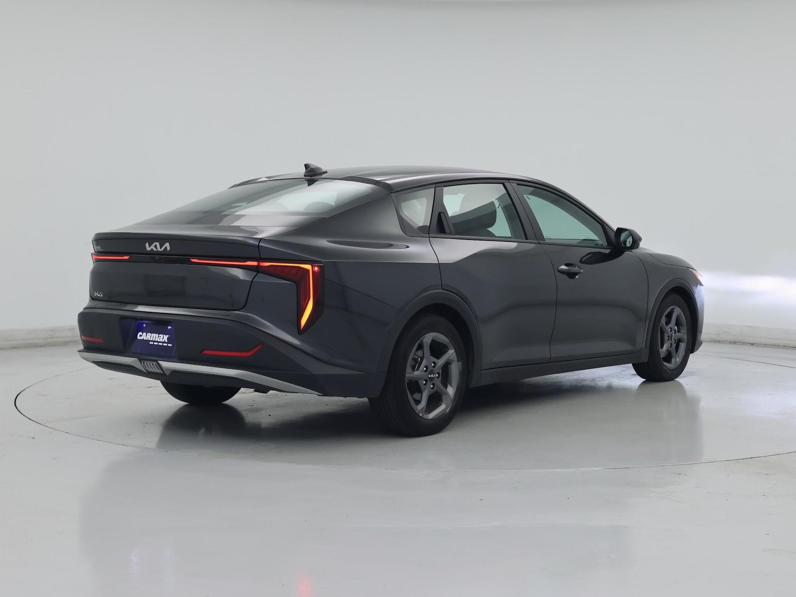 2025 Kia K4 LXS - Photo 9