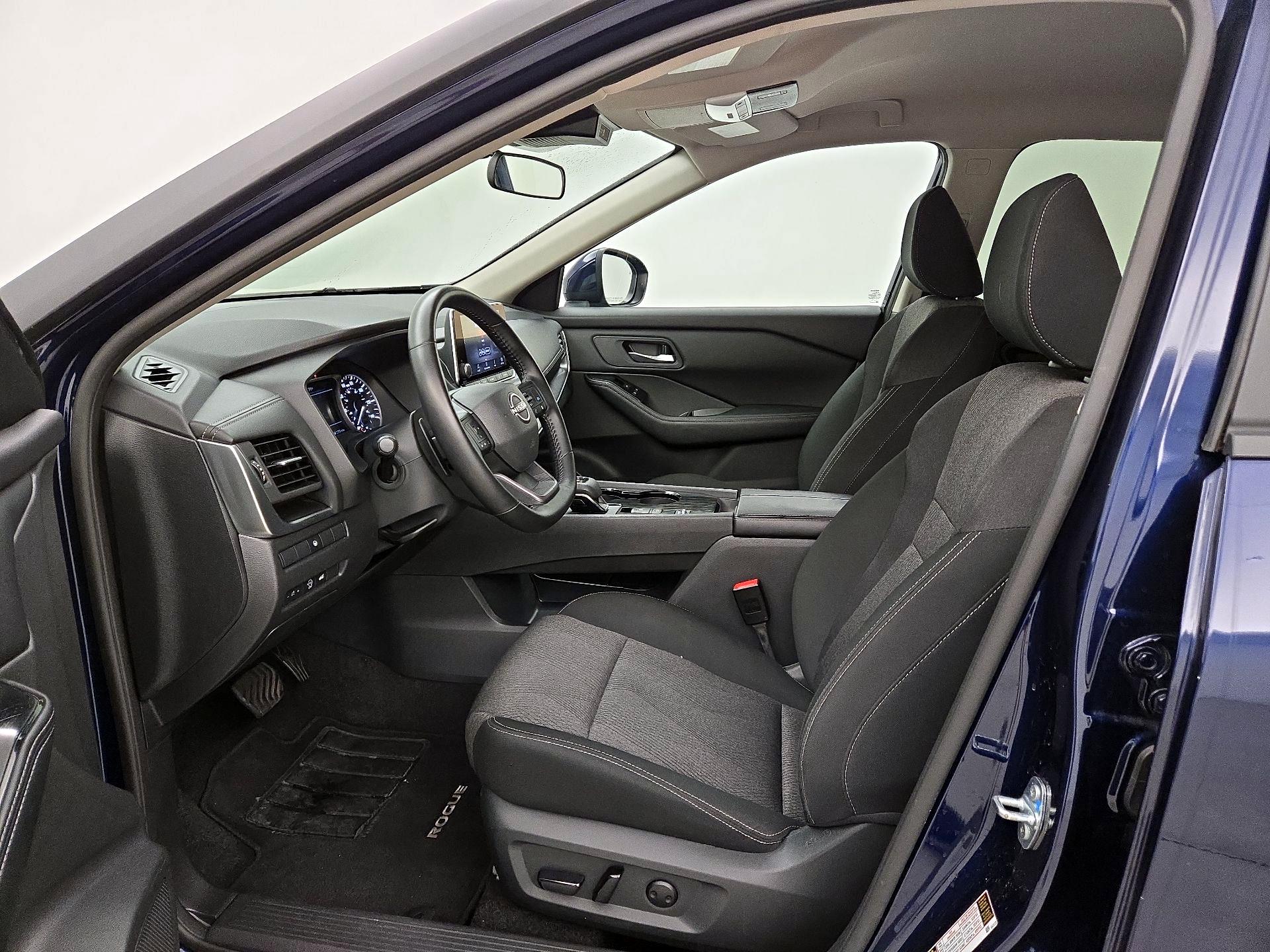 Thumbnail: 2025 Nissan Rogue - 11