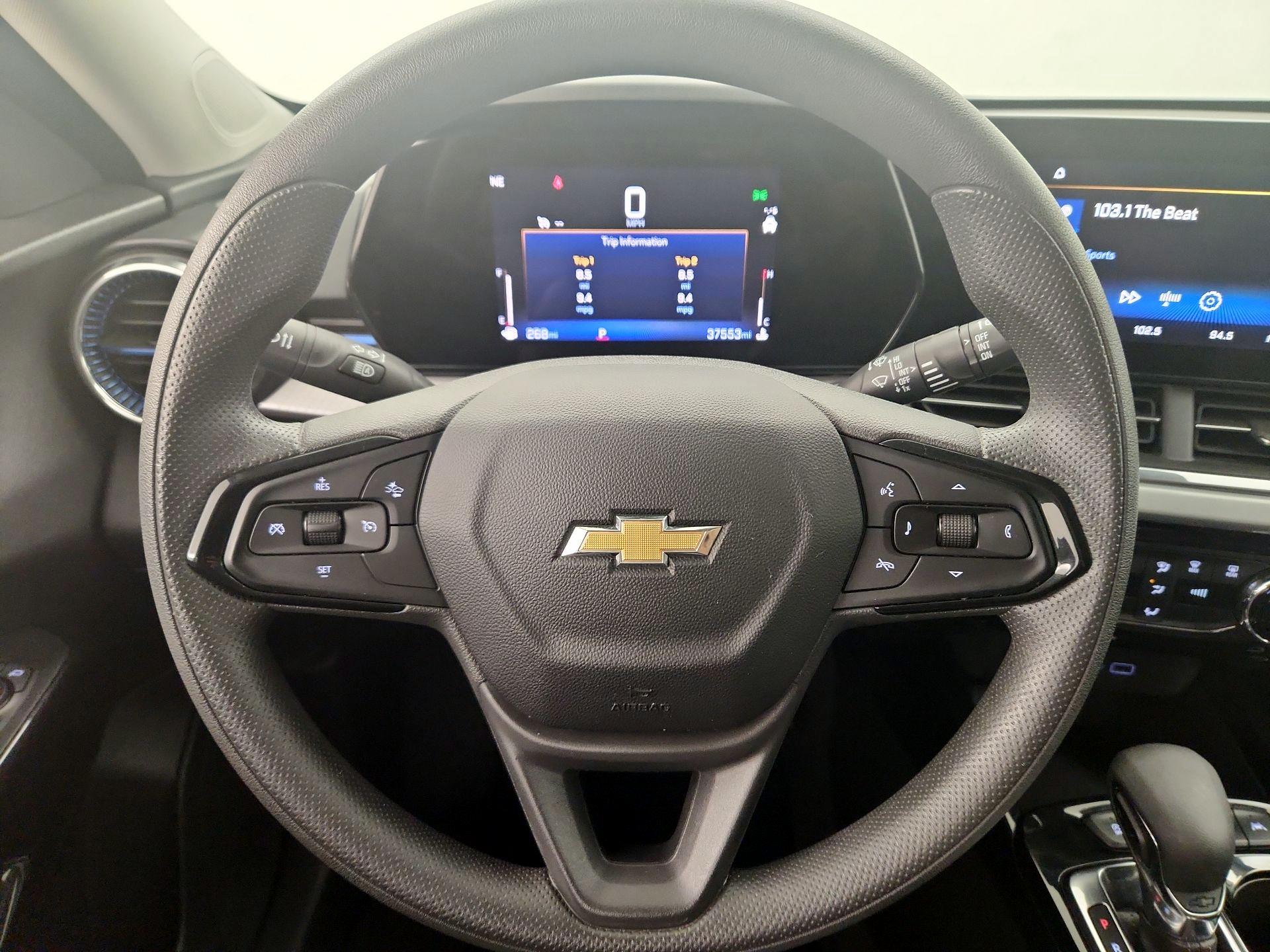 Thumbnail: 2025 Chevrolet Trax - 10