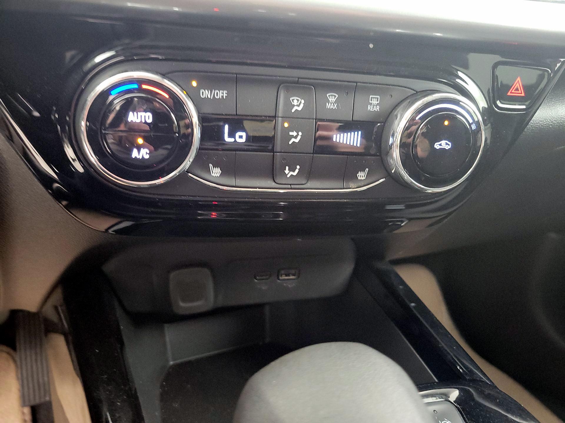 Thumbnail: 2025 Chevrolet Trax - 16