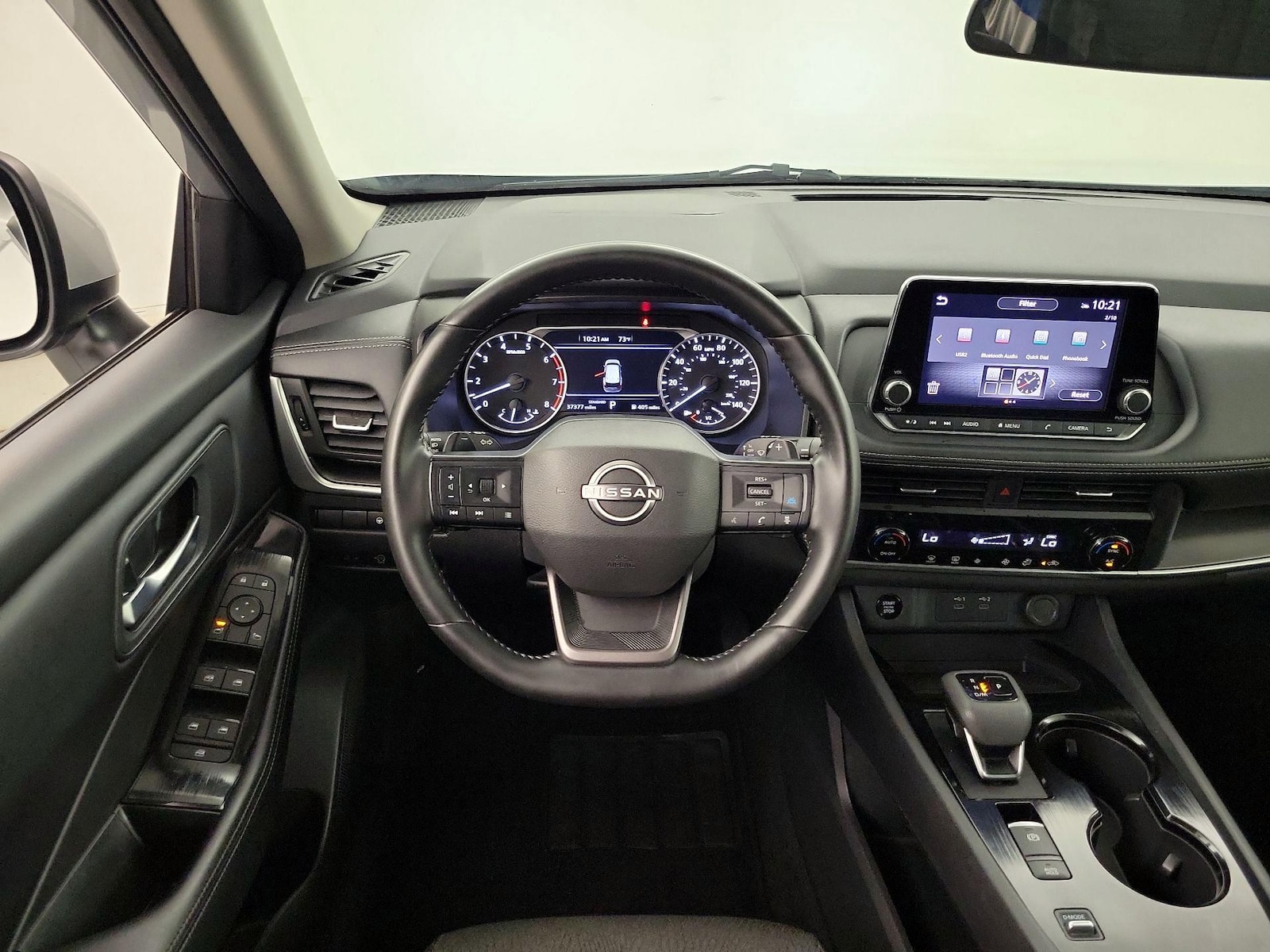 2025 Nissan Rogue SV - Photo 11