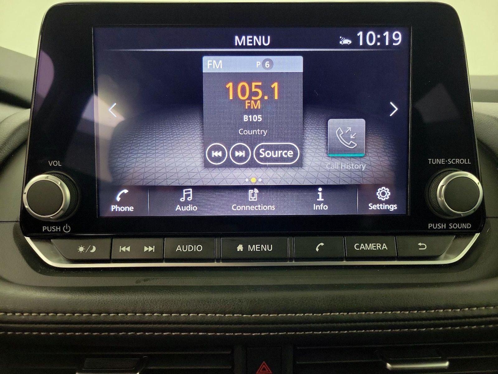 2025 Nissan Rogue SV - Photo 16