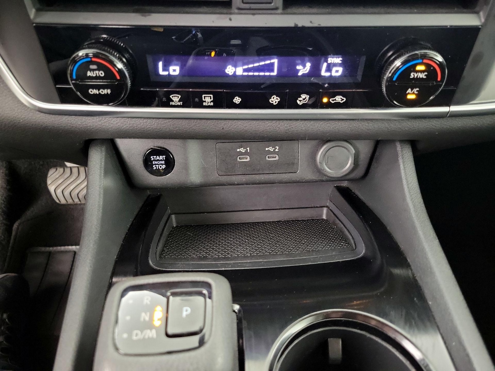 2025 Nissan Rogue SV - Photo 17