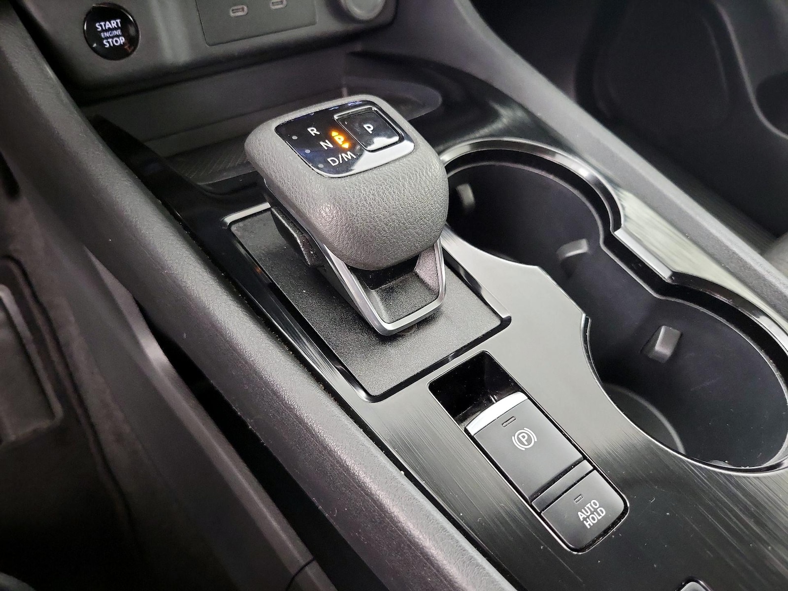 2025 Nissan Rogue SV - Photo 18