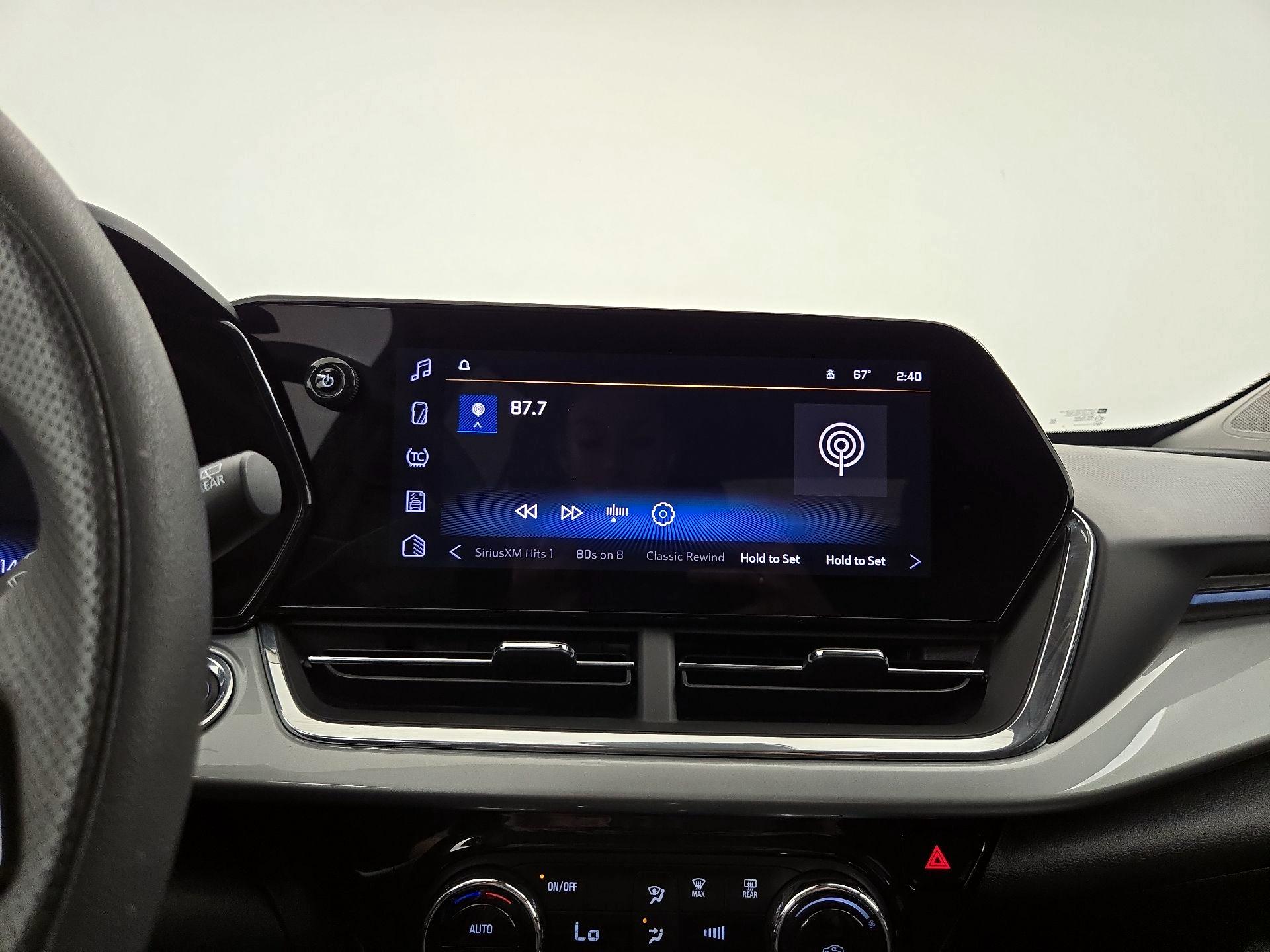 Thumbnail: 2025 Chevrolet Trax - 15